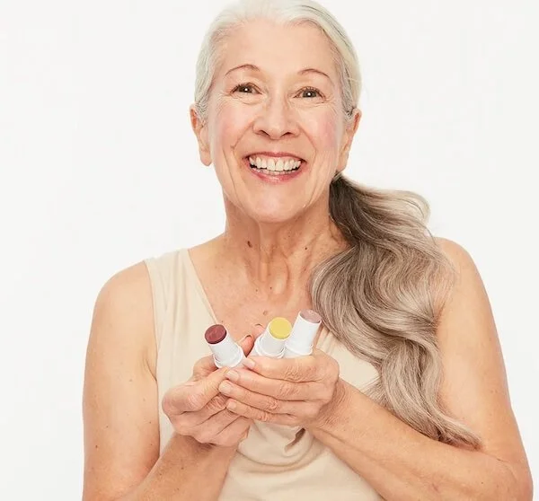 The 9 Best Organic Makeup Brands For Mature Skin — The Good Trade