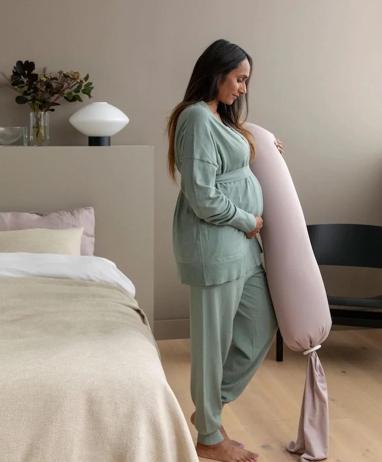 5 Best Pregnancy Pillows Helping You And Baby Get Some Sleep — The Good Trade
