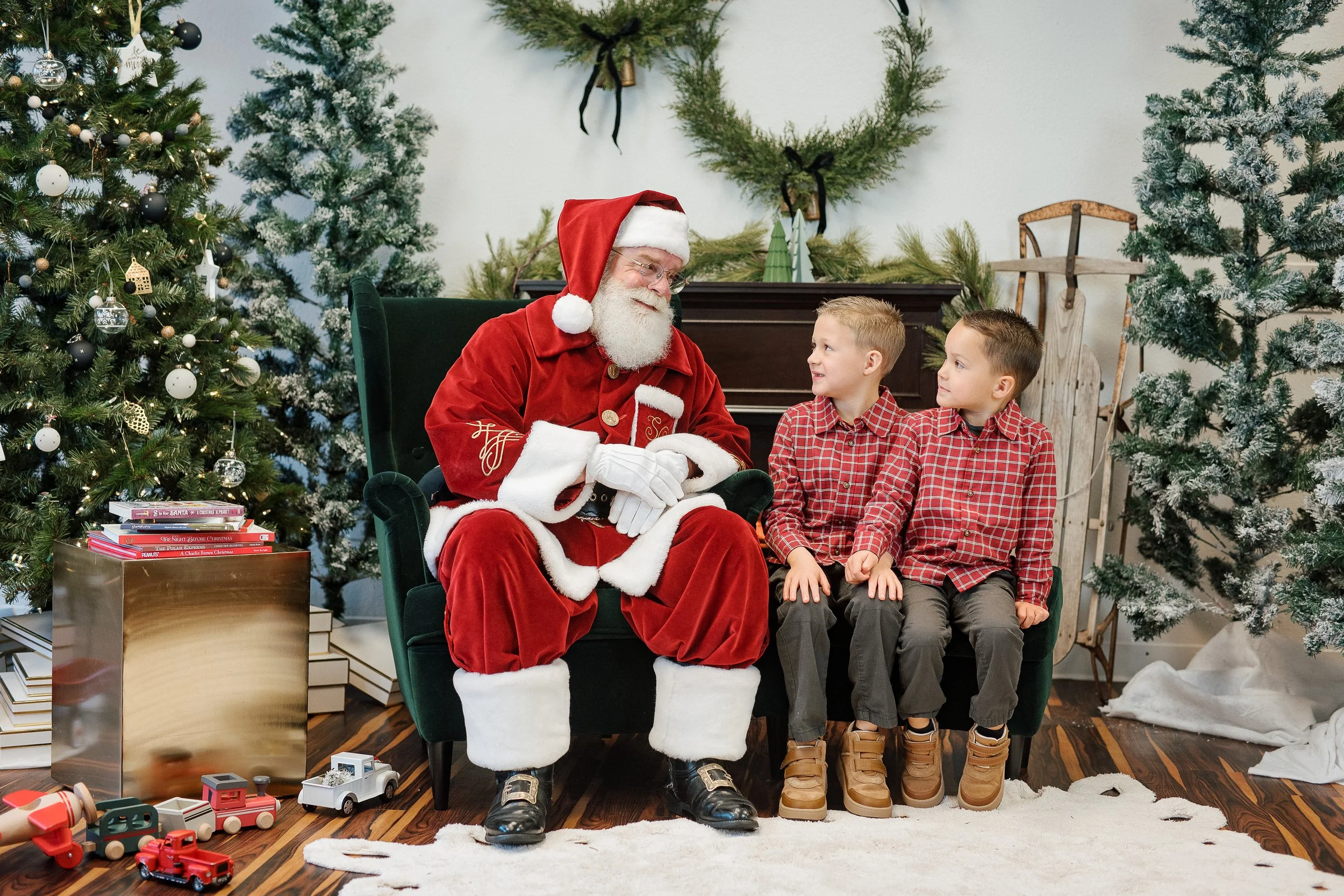 A Festive,  Christmas Tradition | Tacoma Family Santa Photos