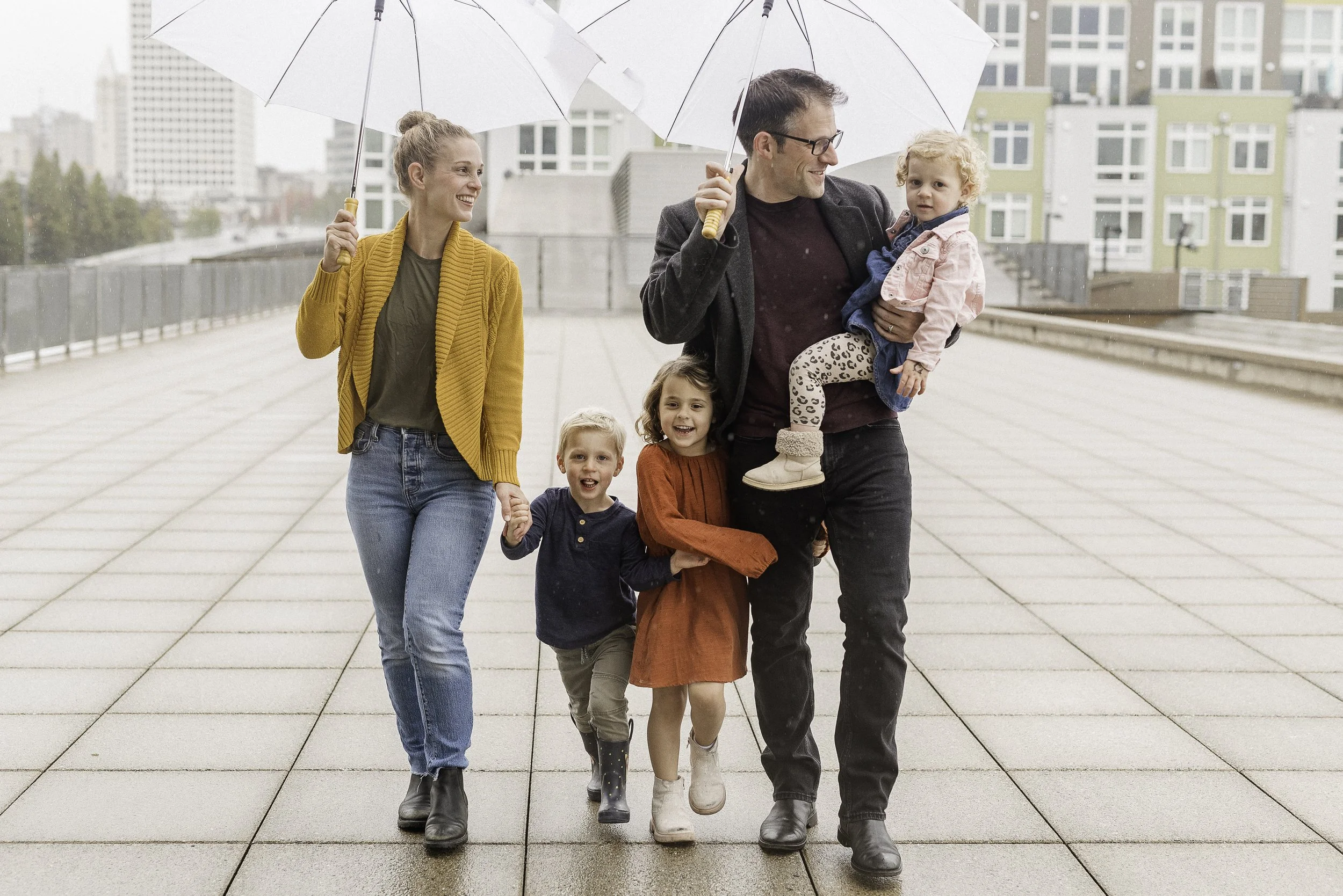 Rainy Day Photo Locations in Tacoma (Because PNW Weather Is Unpredictable) | Tacoma Family Photography