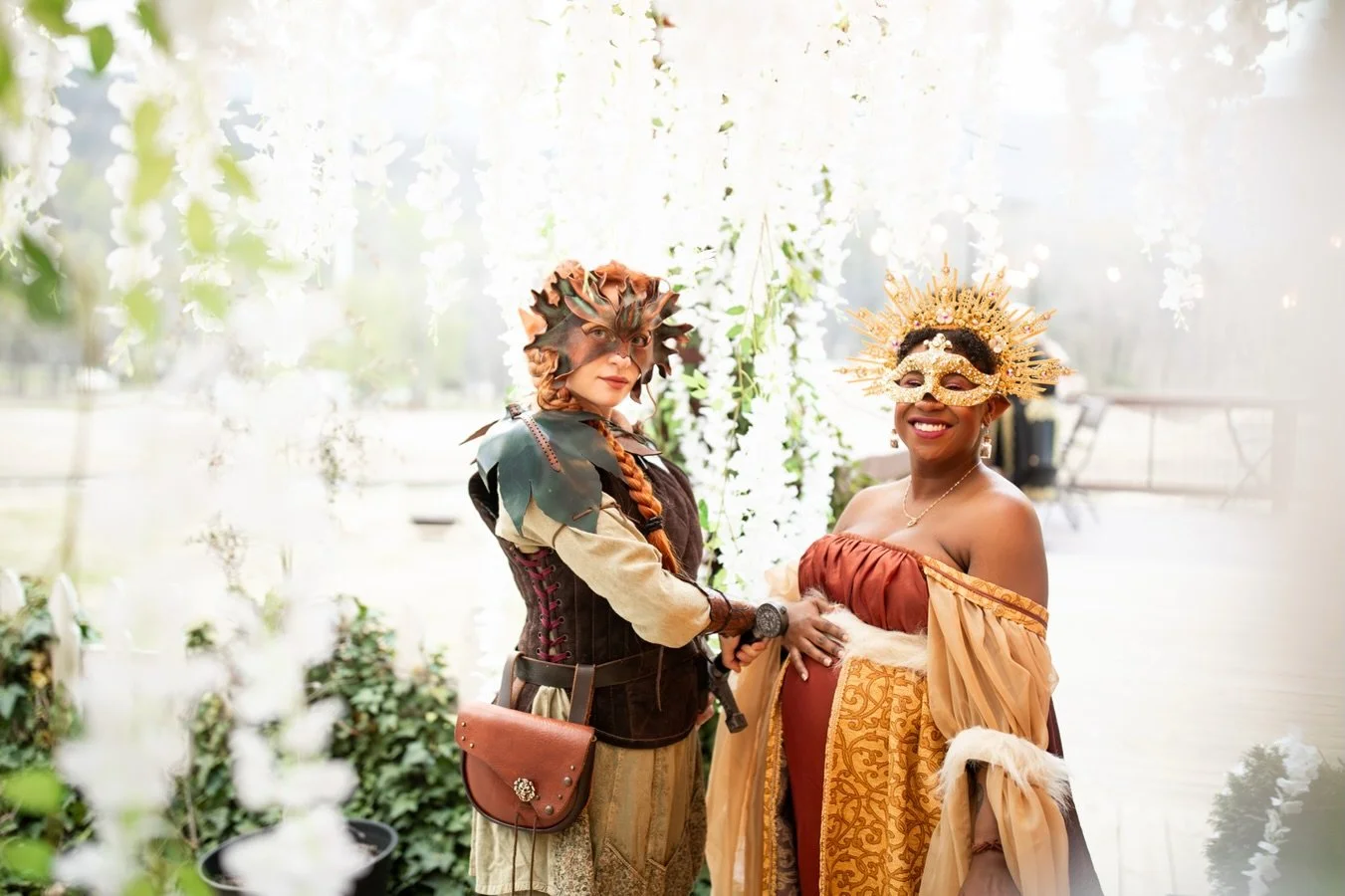 The sun embraces us this day by the grace of Her Majesty, Queen Aurelia of Solara, The Kingdom of Light ☀️

Thank you to @faenectar for hosting the lovely Lightbringer ball. We joyously await stepping through the portal of the realms anew. ✨🔮

#faeb