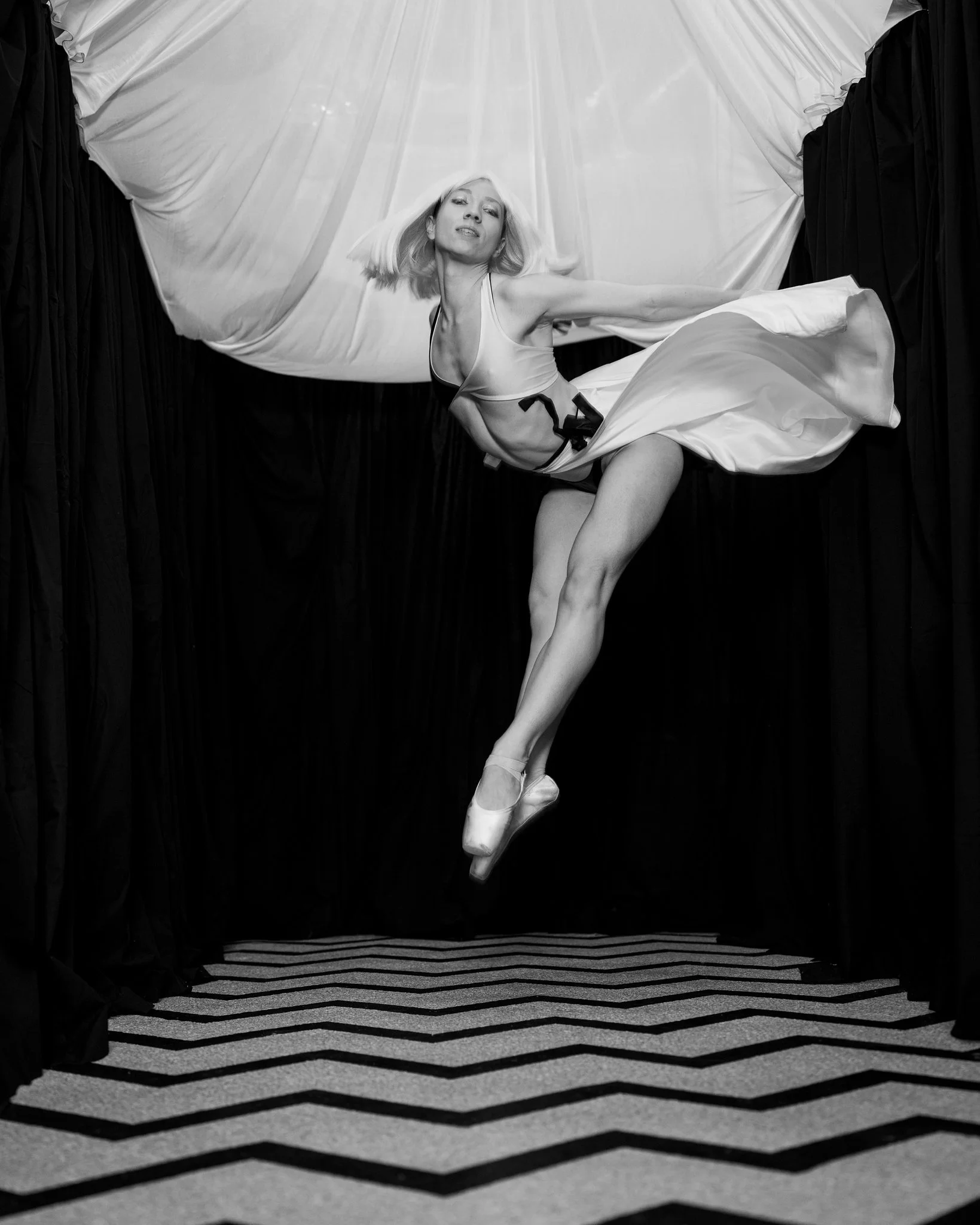 Alexandra Groover for Anna Poppyseed Dancer 05