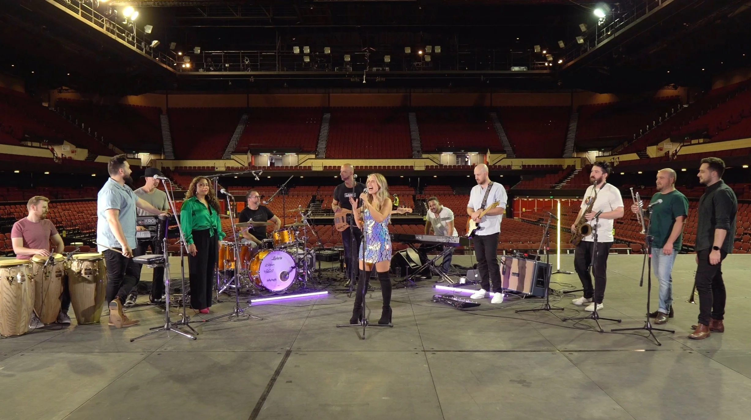 Adelaide music videography by Minty Visuals in Adelaide Entertainment Centre