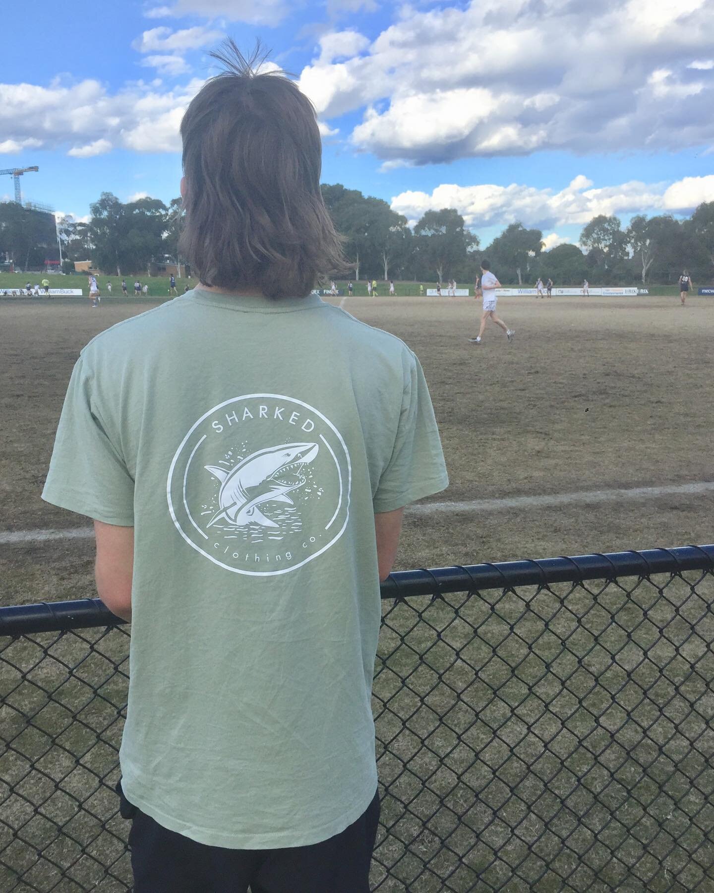 It&rsquo;s that time of year, spring is close and footy finals are here!
.
.
.
#footy #beach #surfing #spring #summer #aussie #shoplocal #Australia #localfooty #ocean #sharked