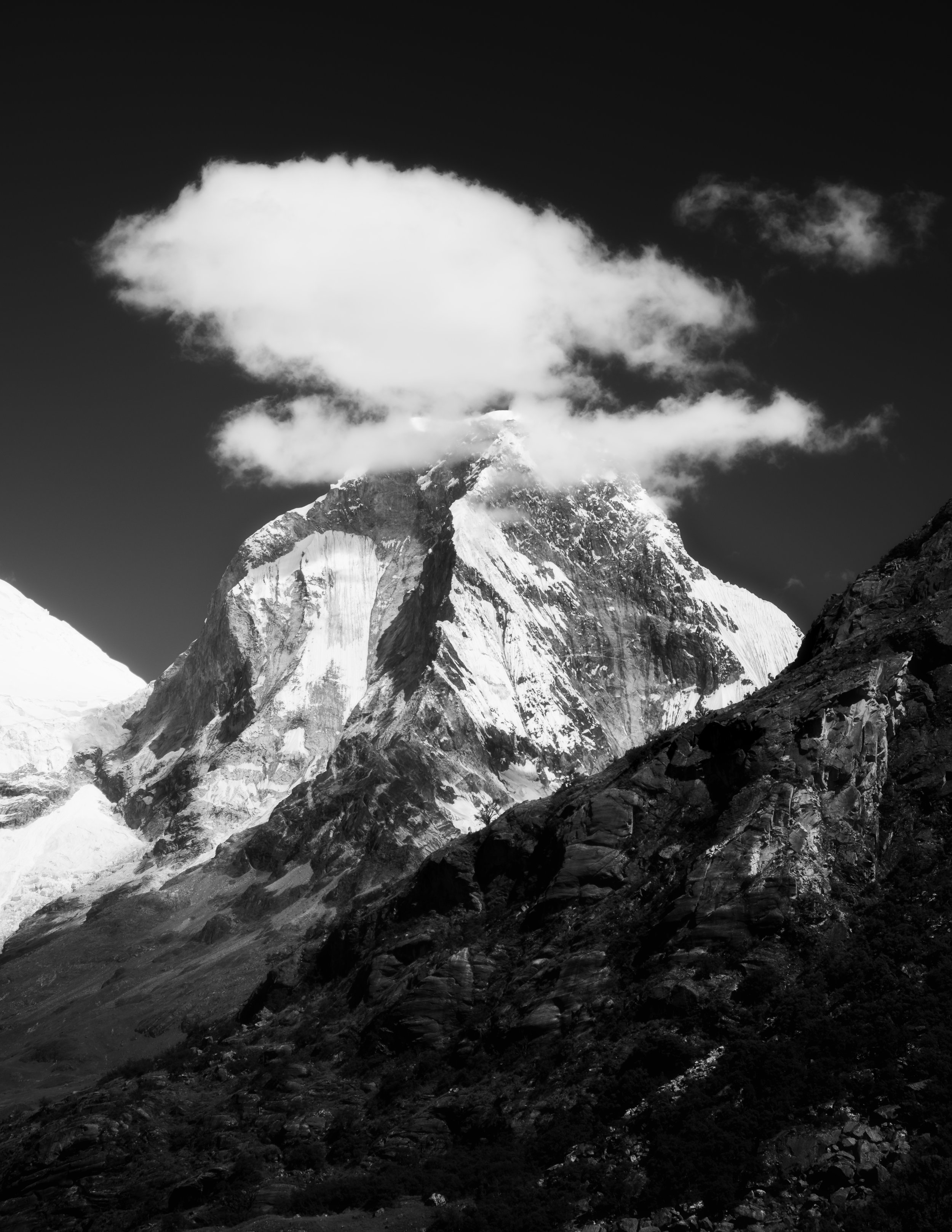 Huascaran in B&W.jpg