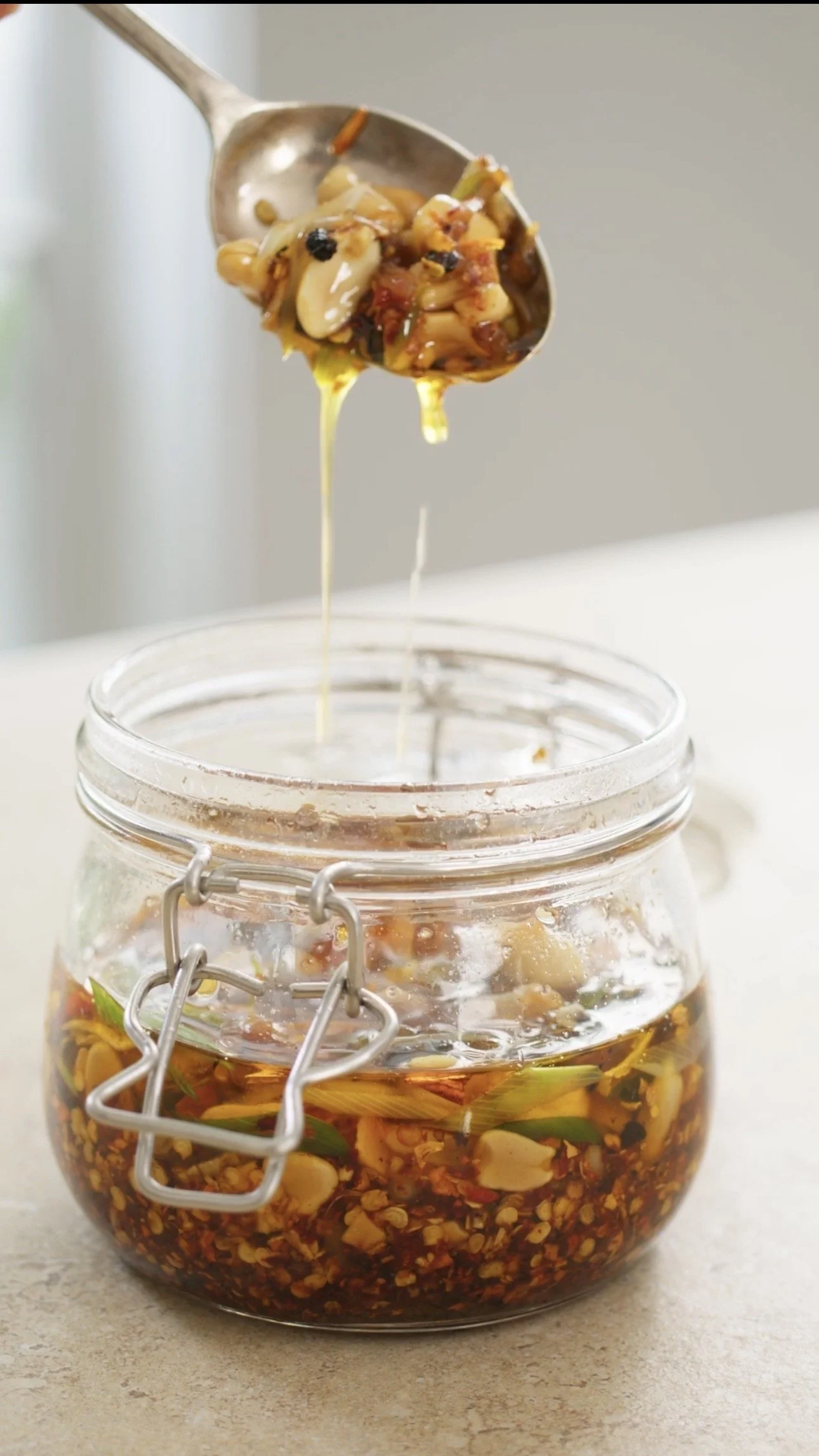 Crispy Chilli & Peanut Oil