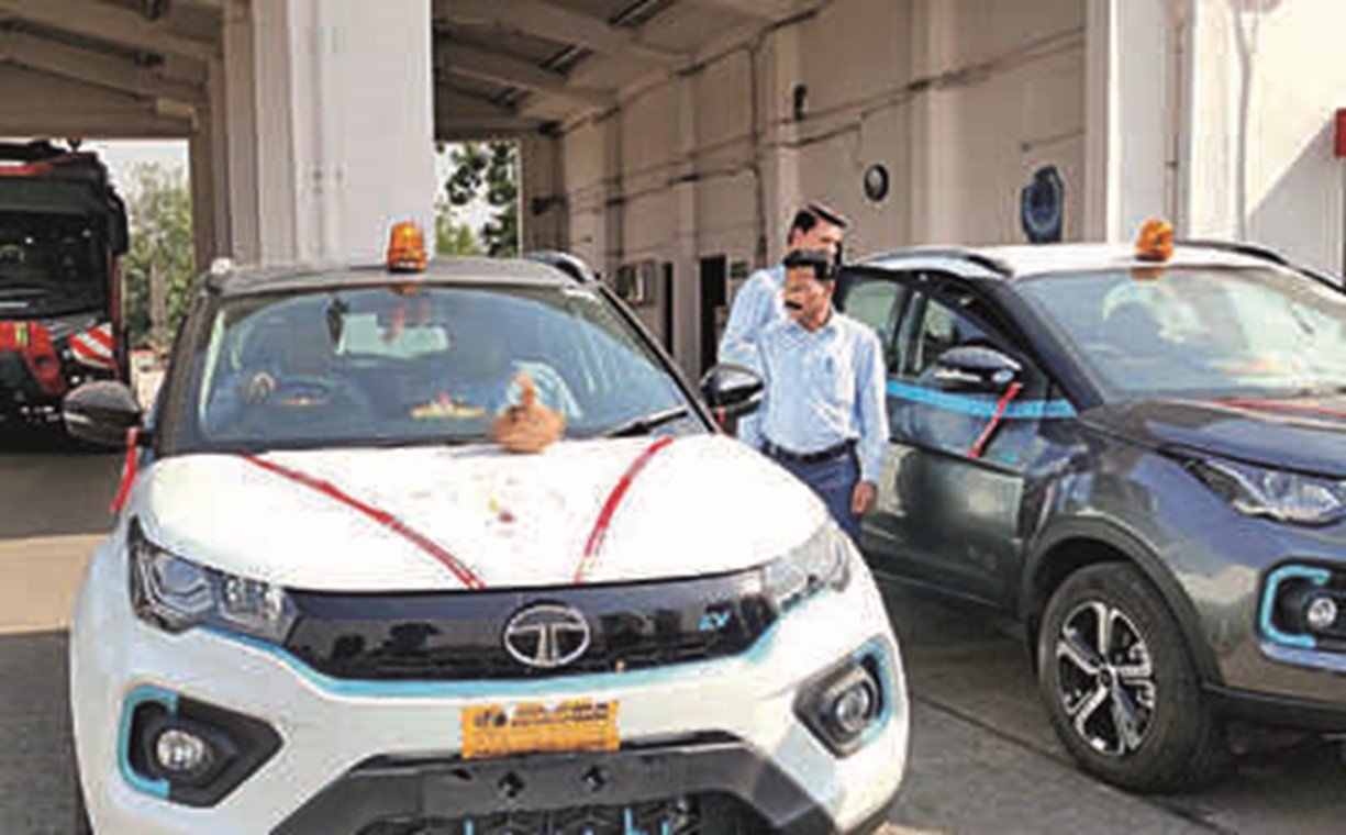 Bhopal airport to go green, EVs will replace vehicles by 2024