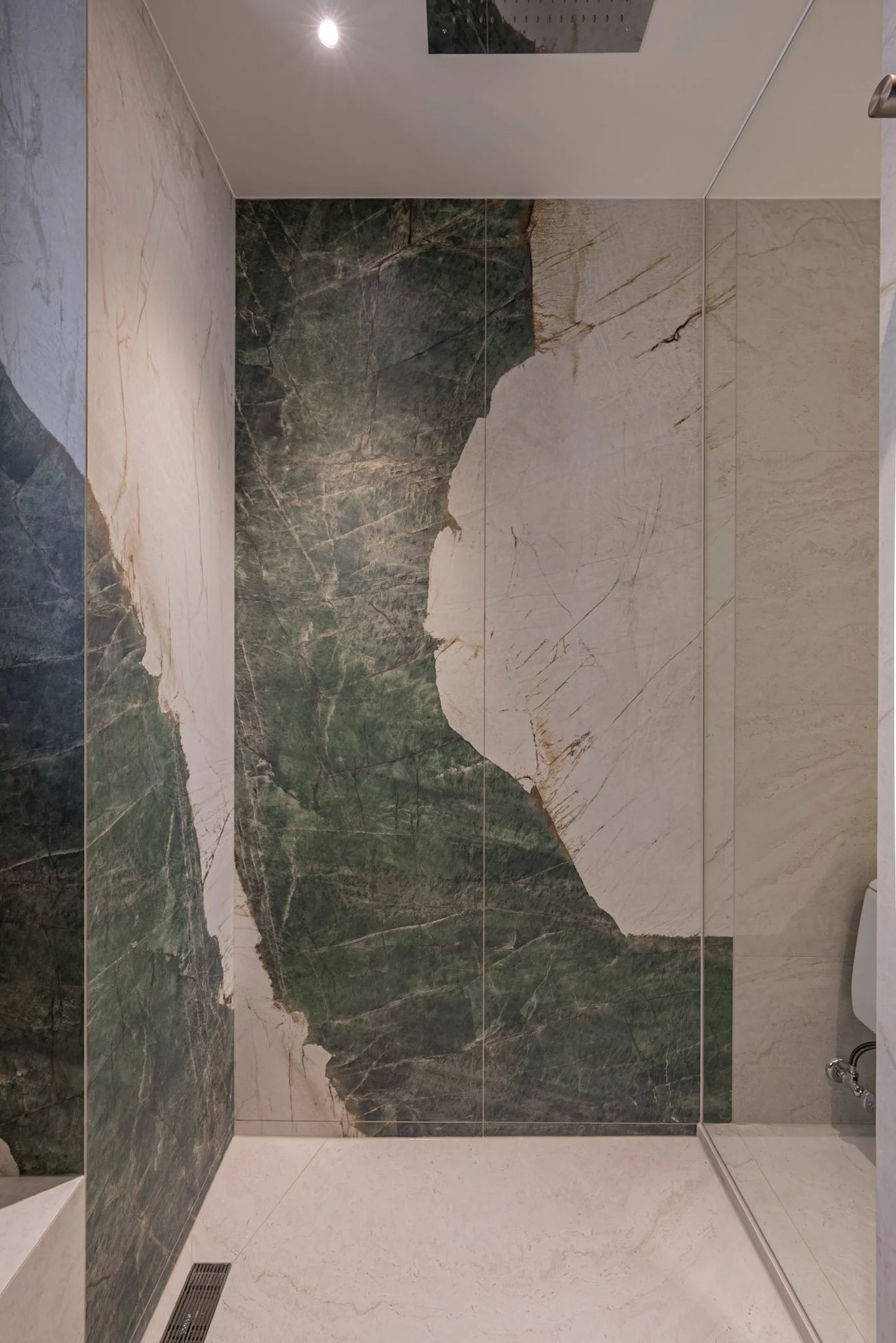 5e1b221b9d6f30425e0e0003ca566cf8.jfif