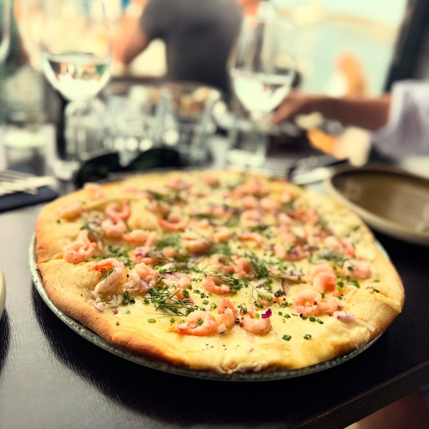 Lite tr&ouml;tt efter midsommar? Reparera dig meden pizza p&aring; Port Sud 🤷&zwj;♂️🇸🇪🍕
