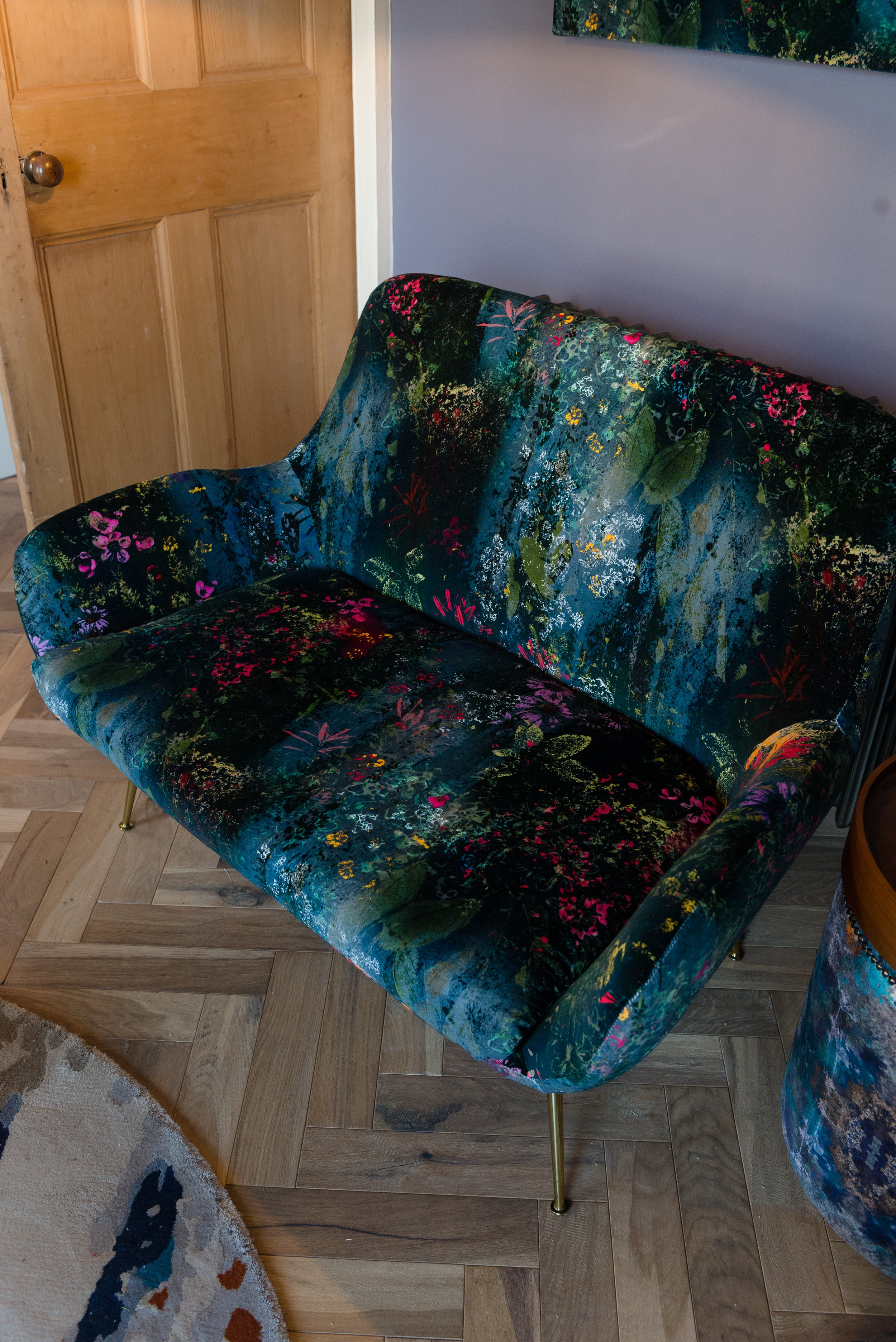 Rainfall Blooms velvet sofa-6.jpg