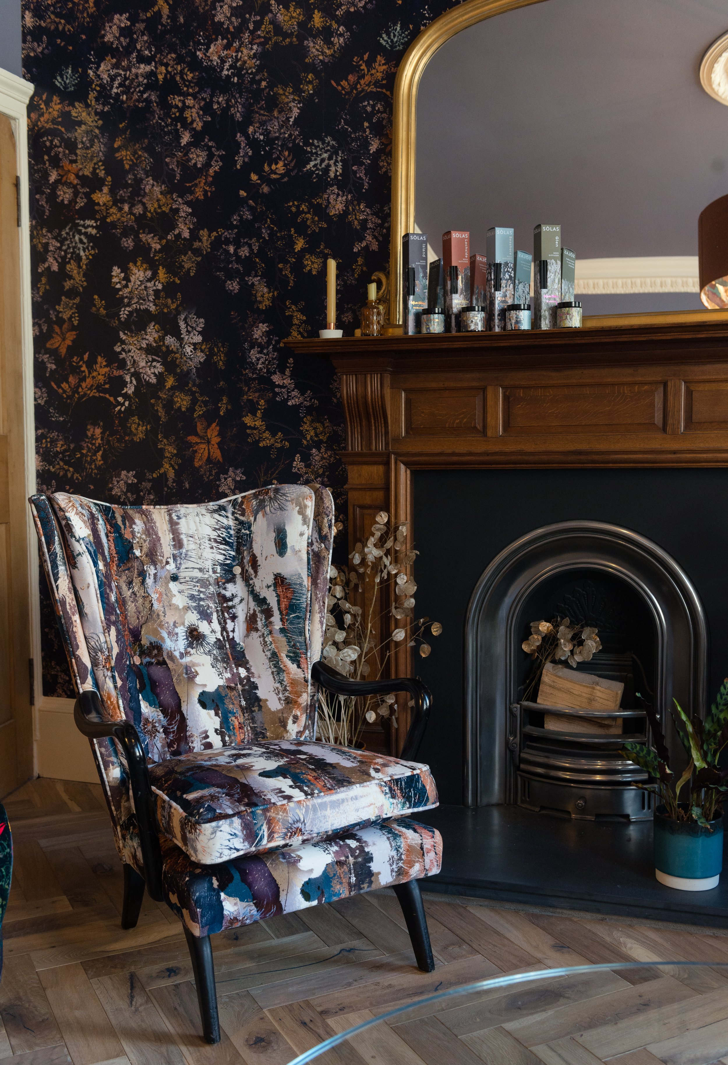 Rainfall Blooms velvet sofa-9.jpg