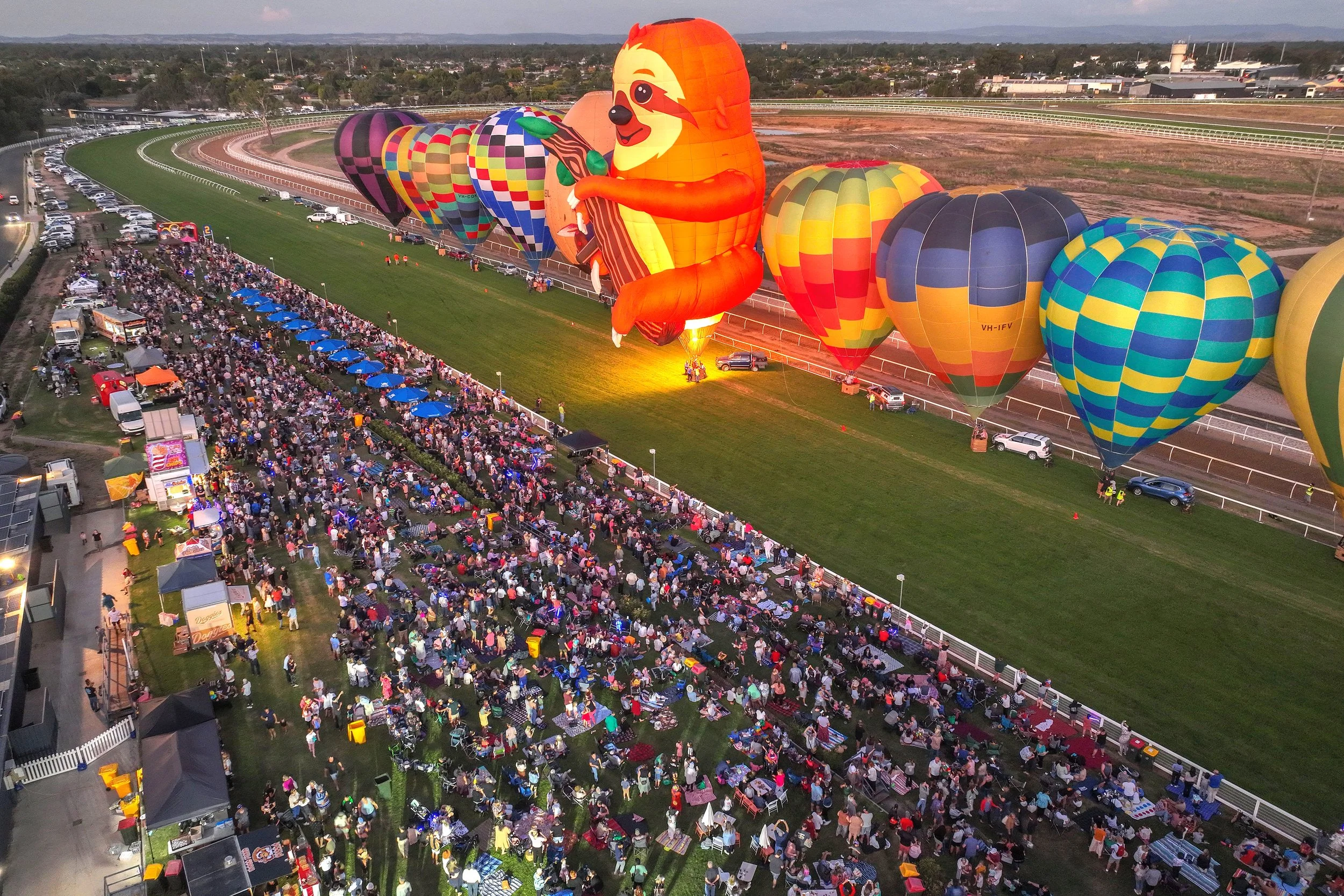 Balloon Glow_KVBF_acknowledge Robyn Varley.jpg
