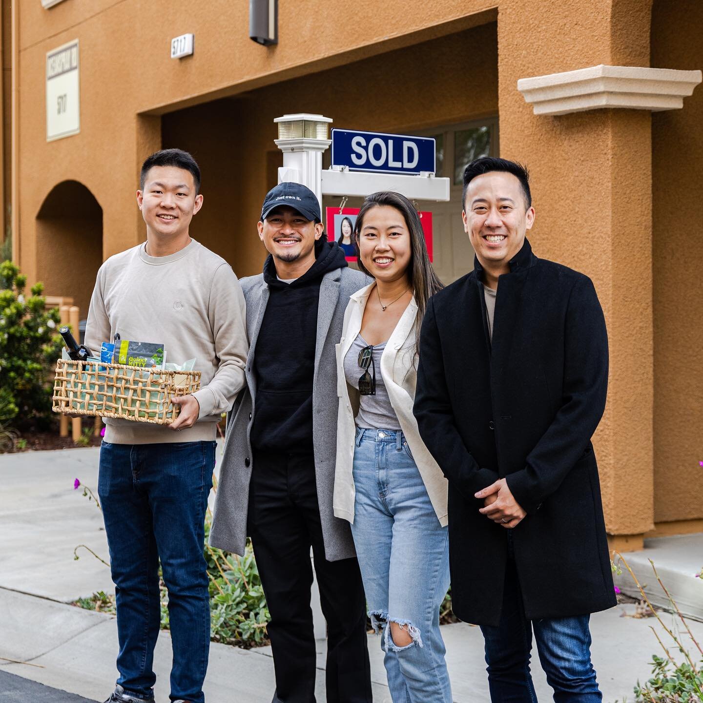 Swipe for a happy clients! ➡️
Congratulations to Wesley &amp; Justin on helping their buyers purchase their dream home! 🎉🏡 it&rsquo;s great to see our stellar agents helping client achieve their real estate goals