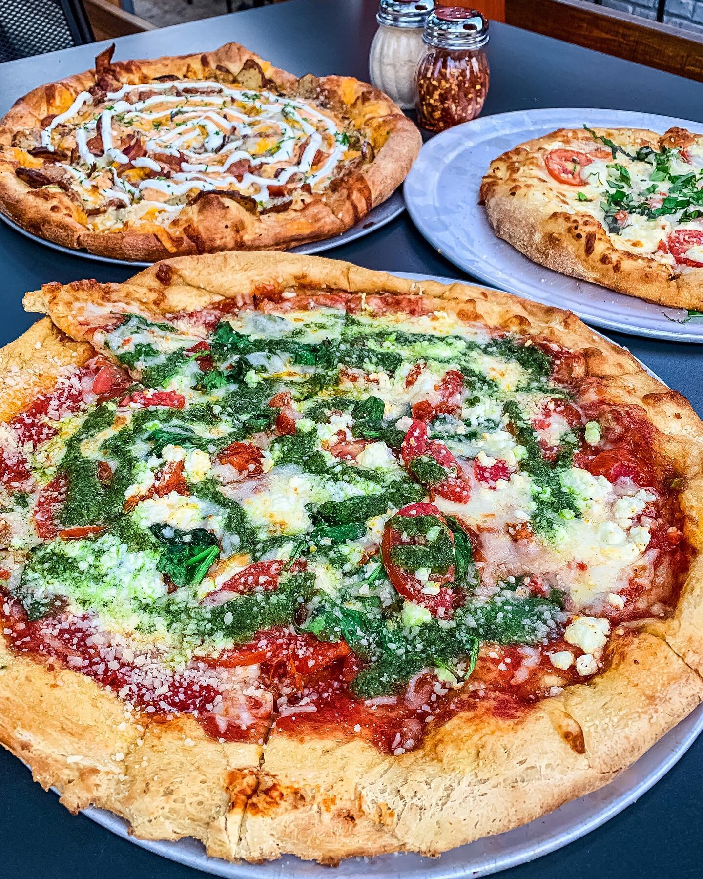 🚨$100 Mellow 🍄 GIVEAWAY🚨

Mellow Mushrooms new summer menu is something to dance about! We want you to check it out so we&rsquo;ve teamed up with them to give (1) LUCKY Trapstar a $100 gift card where we are 100% positive you&rsquo;ll get 🅃🅁🄰🄿
