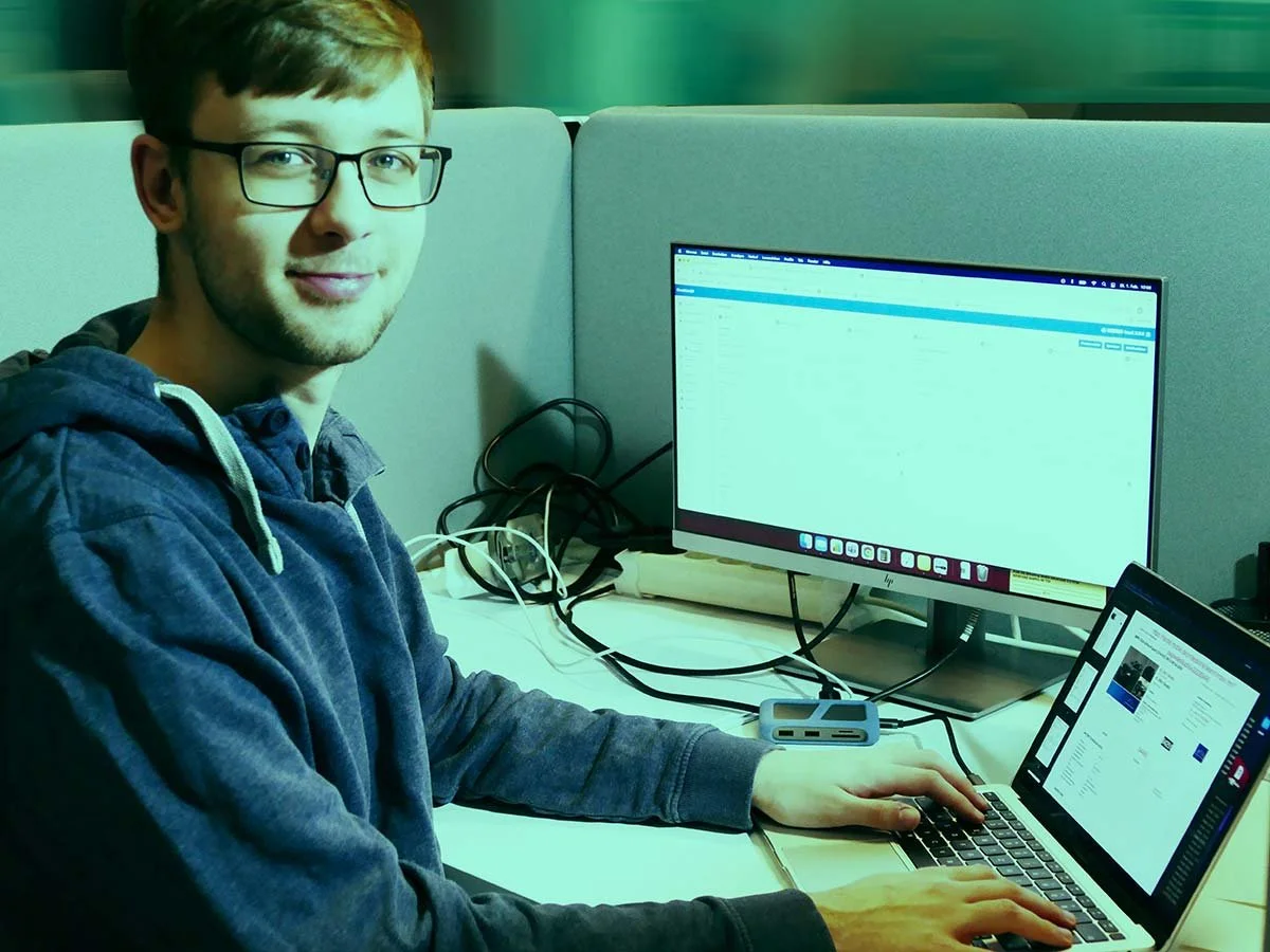 Administration — Jobs.CheckCars24.de