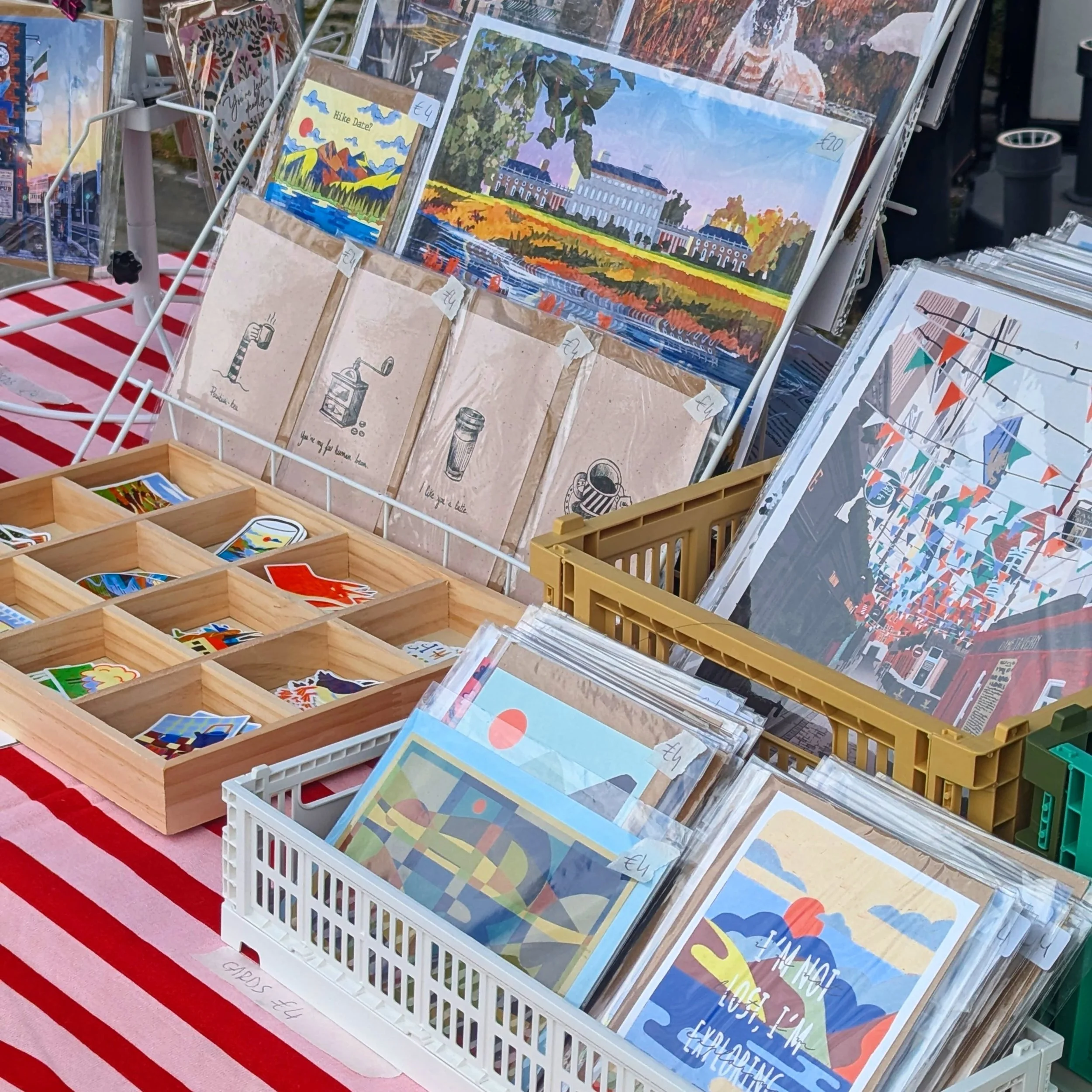 Today's market in Maynooth 🌞 thank you to everyone who stopped by!!

#maynooth #kildare #irelandart #irelandillustrator #farmersmarket