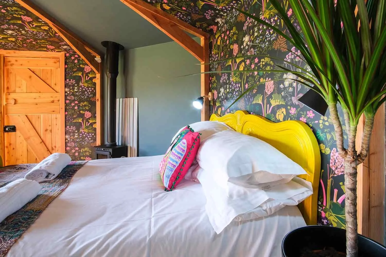 Bramble-cabin-provides-the-perfect-family-glamping-holiday-in-Wales.jpg