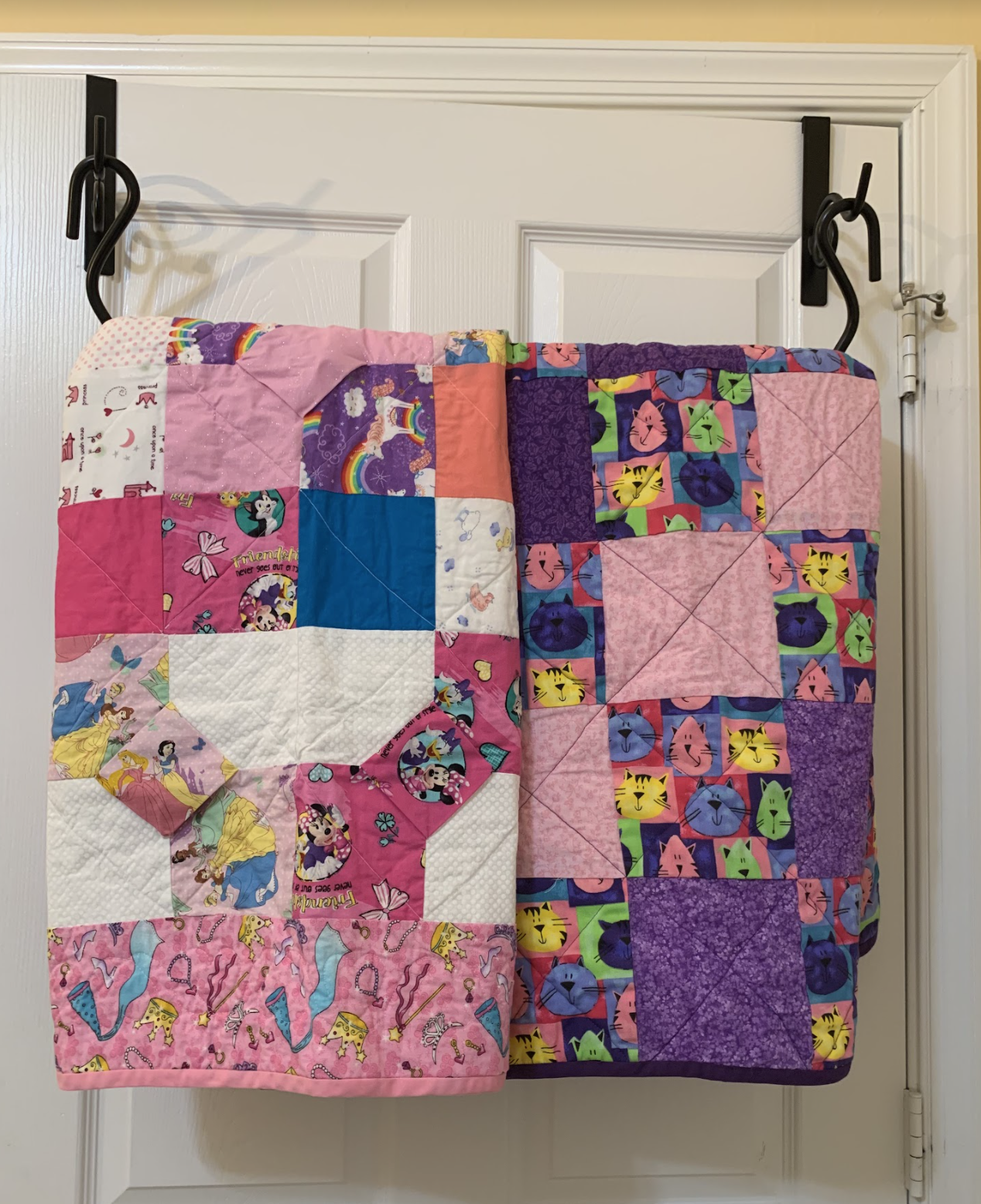 quilt-storage-for-home-hang-in-room-at-door-display-easy-buy-now115.png