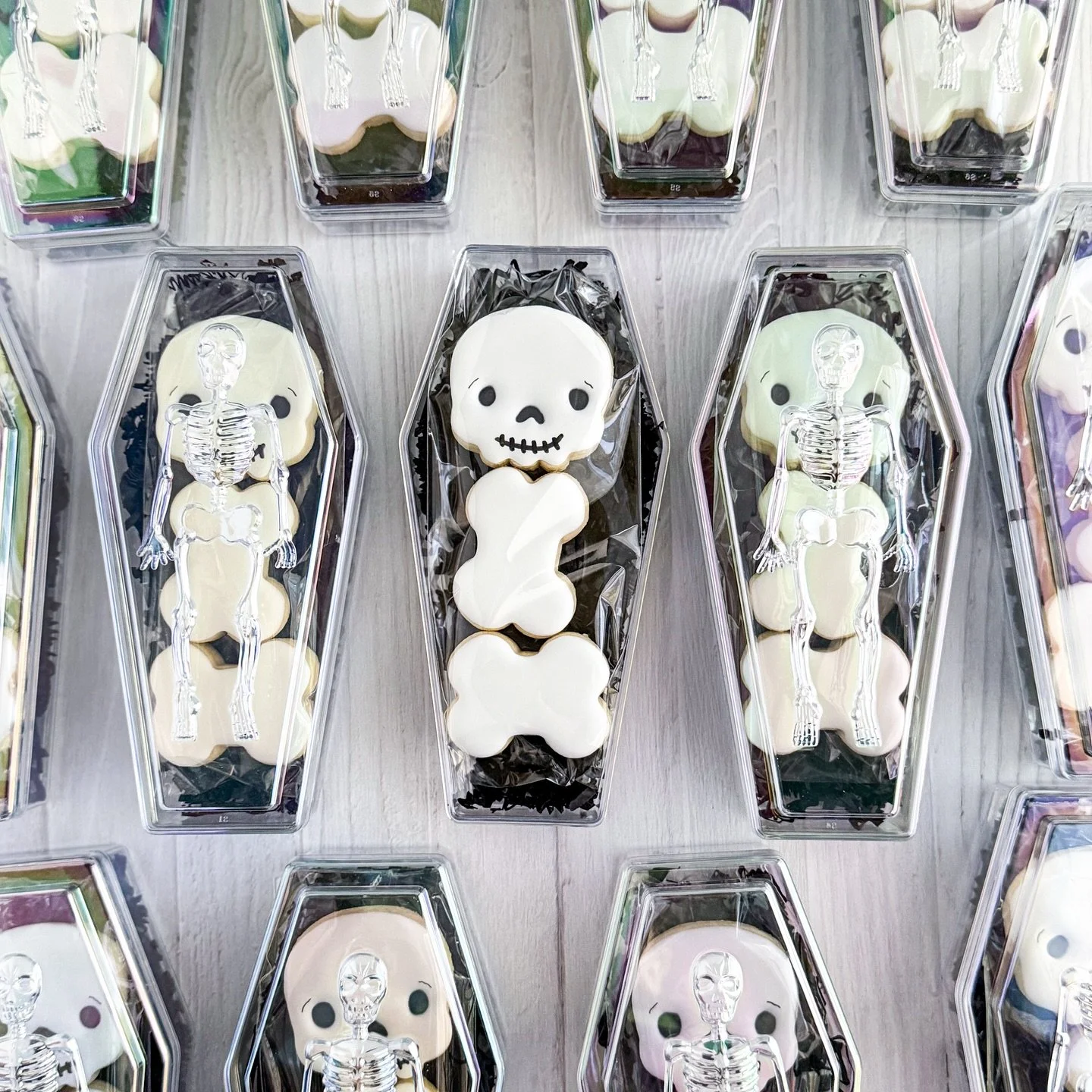 The cutest boneyard you ever did see! 💀

Find these and more Saturday 10/18 from 1-5 at @simsburymeadows Spooktacular! 

#sugarcookies #decoratedsugarcookies #decoratedcookies #royalicingcookies #cookiedecorating #cookiesofinstagram #sugarcookiesofi