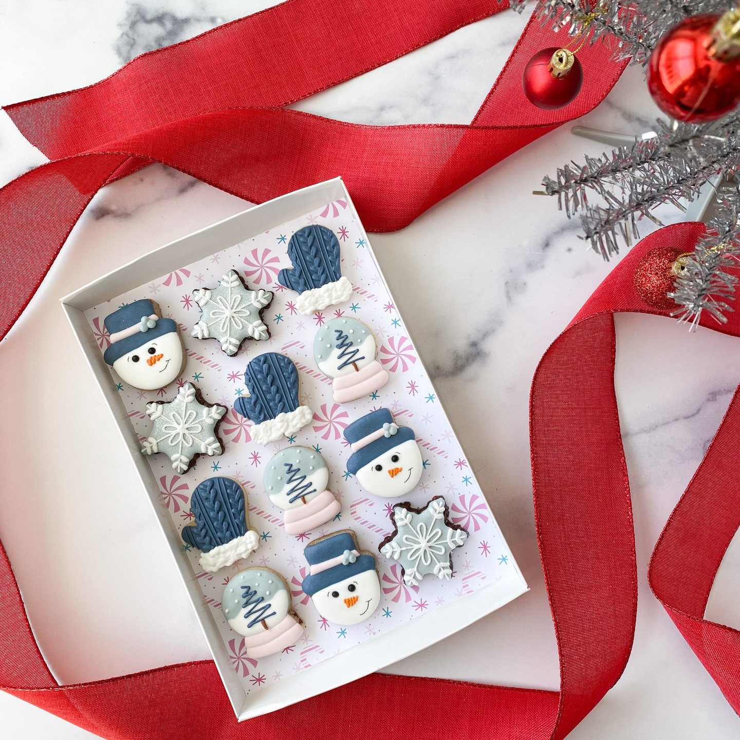 Countdown to Christmas with a 2022 throwback! 

These mini dozen boxes are always a huge hit! The perfect hostess gift or easy way to share cookies with your family. 

I&rsquo;ll be at the @lostacresvineyard Holiday Market on Saturday 12/20 with lots