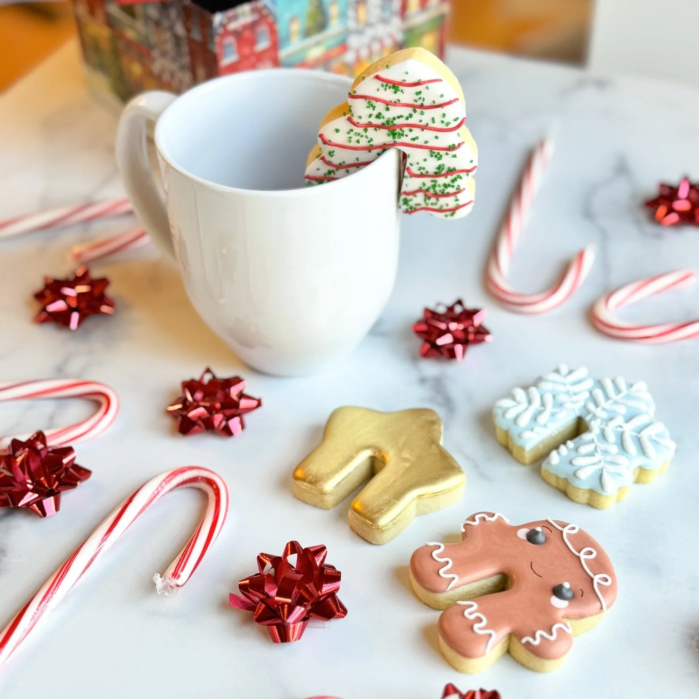 Our countdown to Christmas continues! 

These mug hugger cookies were such a hit last year that I&rsquo;m bringing them back! Mini cookies you can rest on your mug and enjoy with your coffee, tea, or cocoa! 

Only available Saturday, 12/20, at @losta