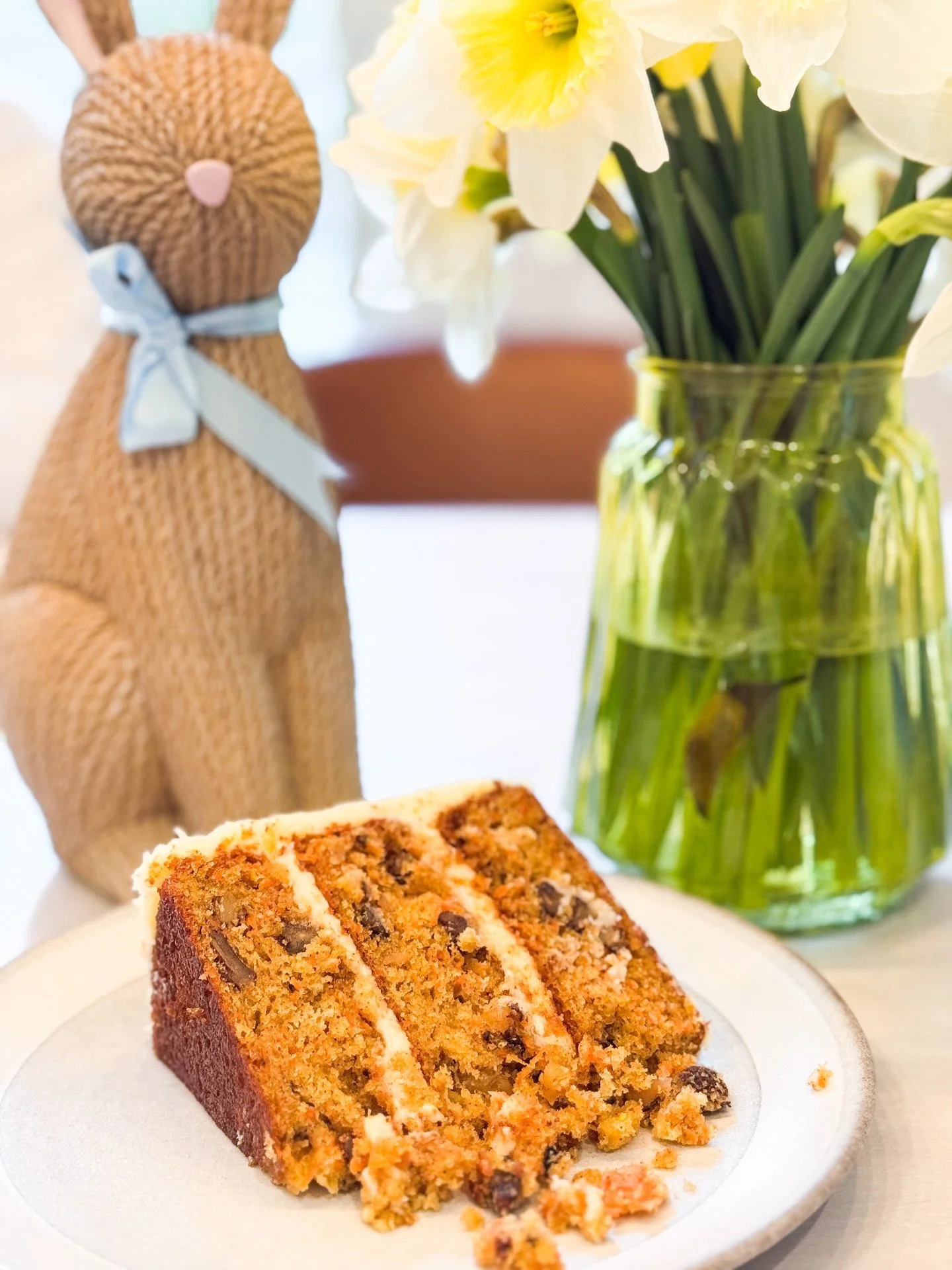 Cookies for breakfast post-Christmas 🤝 Carrot cake for breakfast post-Easter.