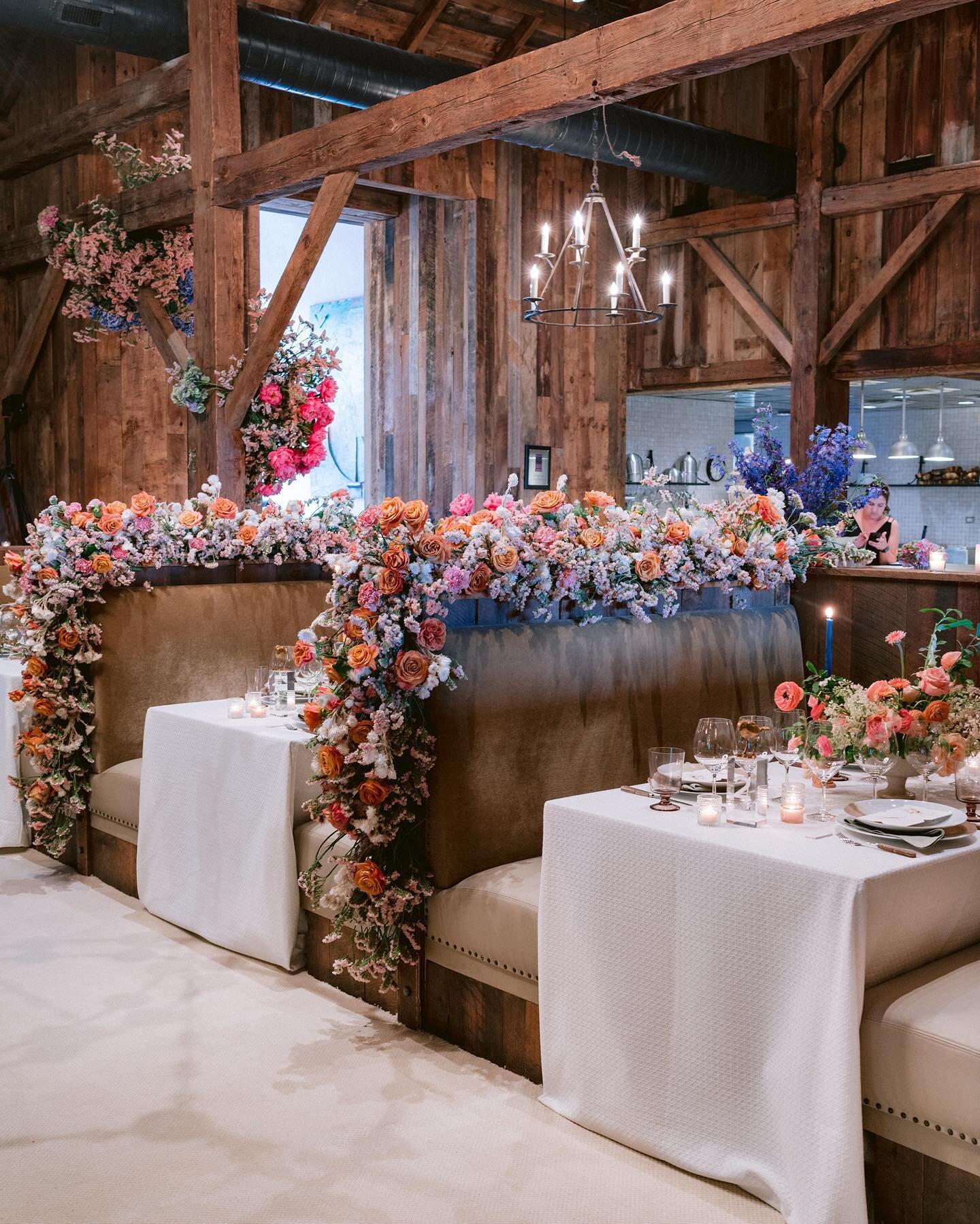When the booths explode with flowers and a rustic barn with plaid carpet is transformed!
Sorry added the tent guy to the wedding day one.

For Wedding Day vendors are below:
Venue: @blackberryfarm
Planner Designer: @bustleevents
Floral Designer: @tul