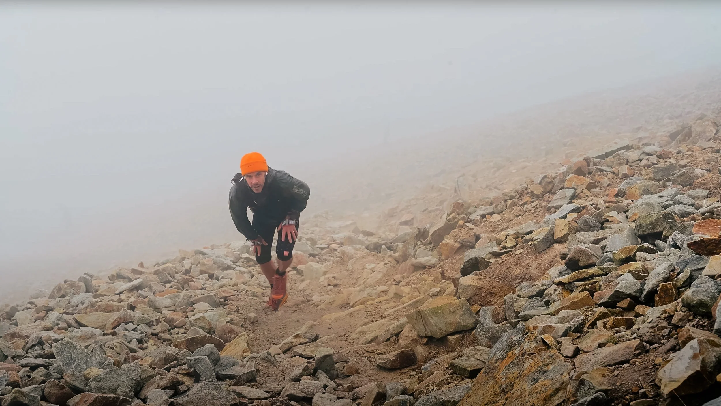 runner on the reek - hoka