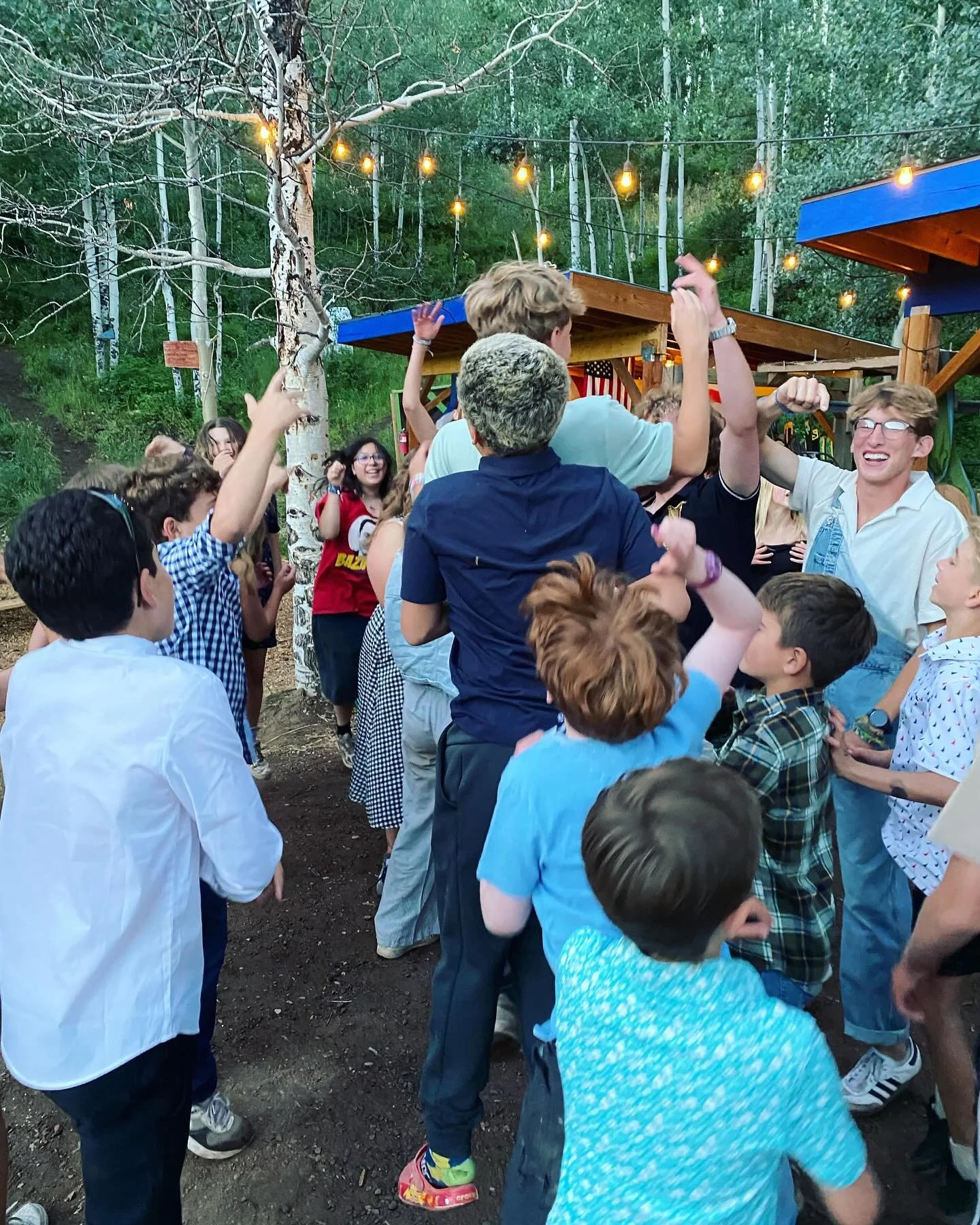 Session Three comes to an end! Our campers danced the night away at the banquet. 💃🪩🕺