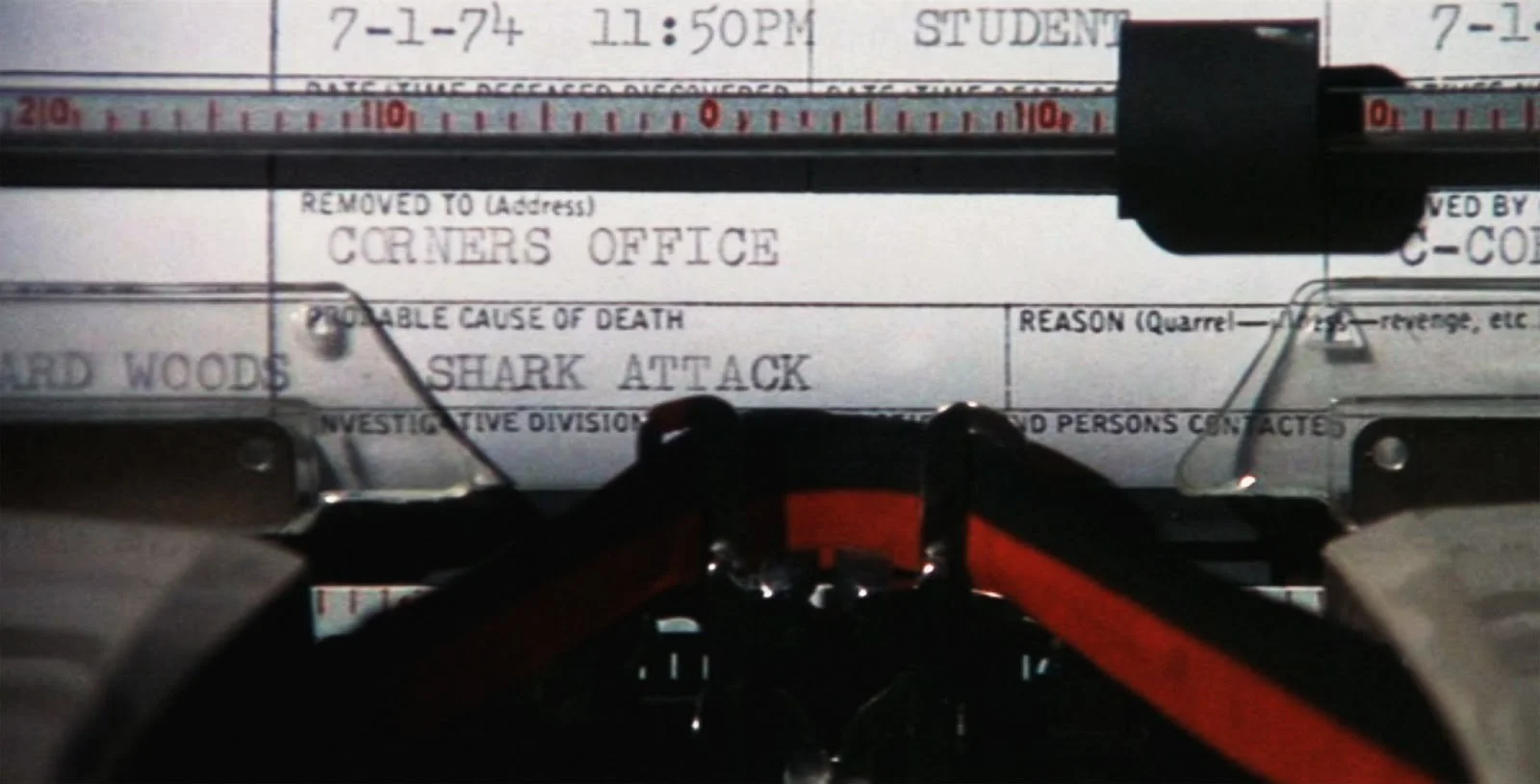 Jaws screening scrapped in wake of Australian great white shark attack