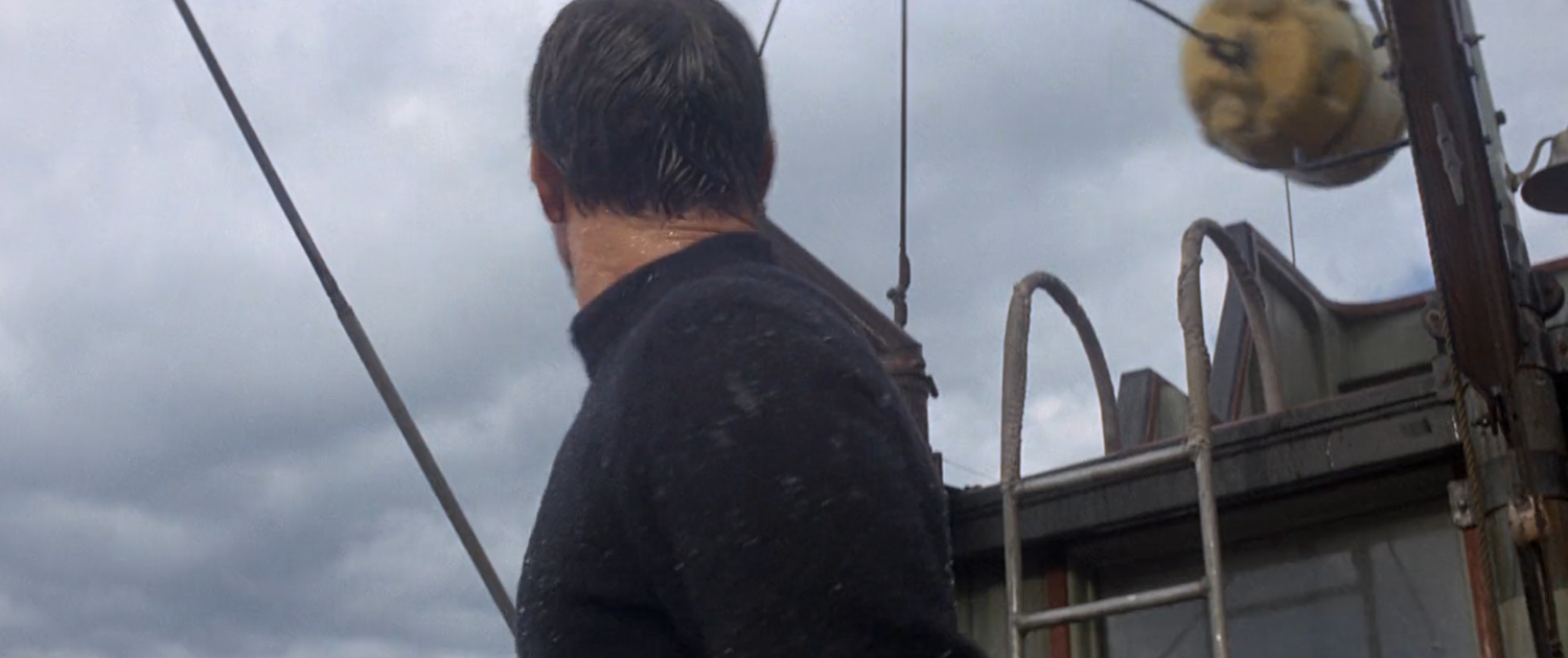 The everchanging yellow barrels in Jaws — The Daily Jaws