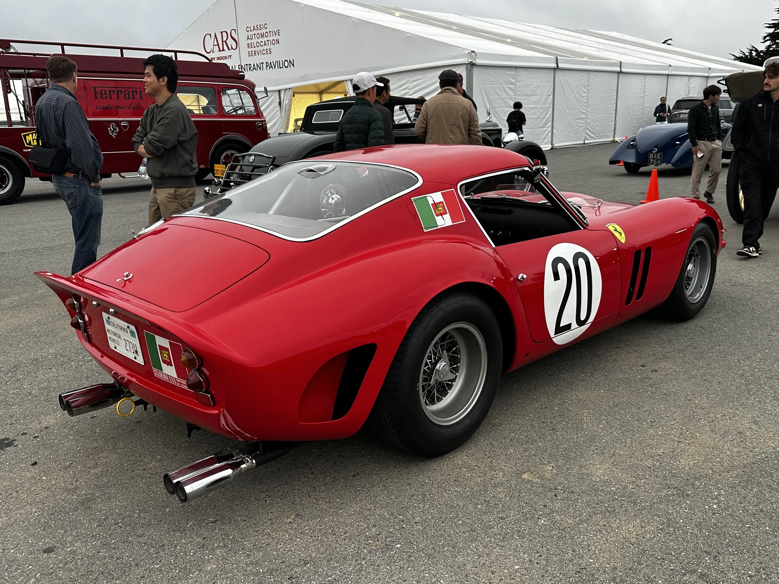 06-ferrari-pair-right.jpg