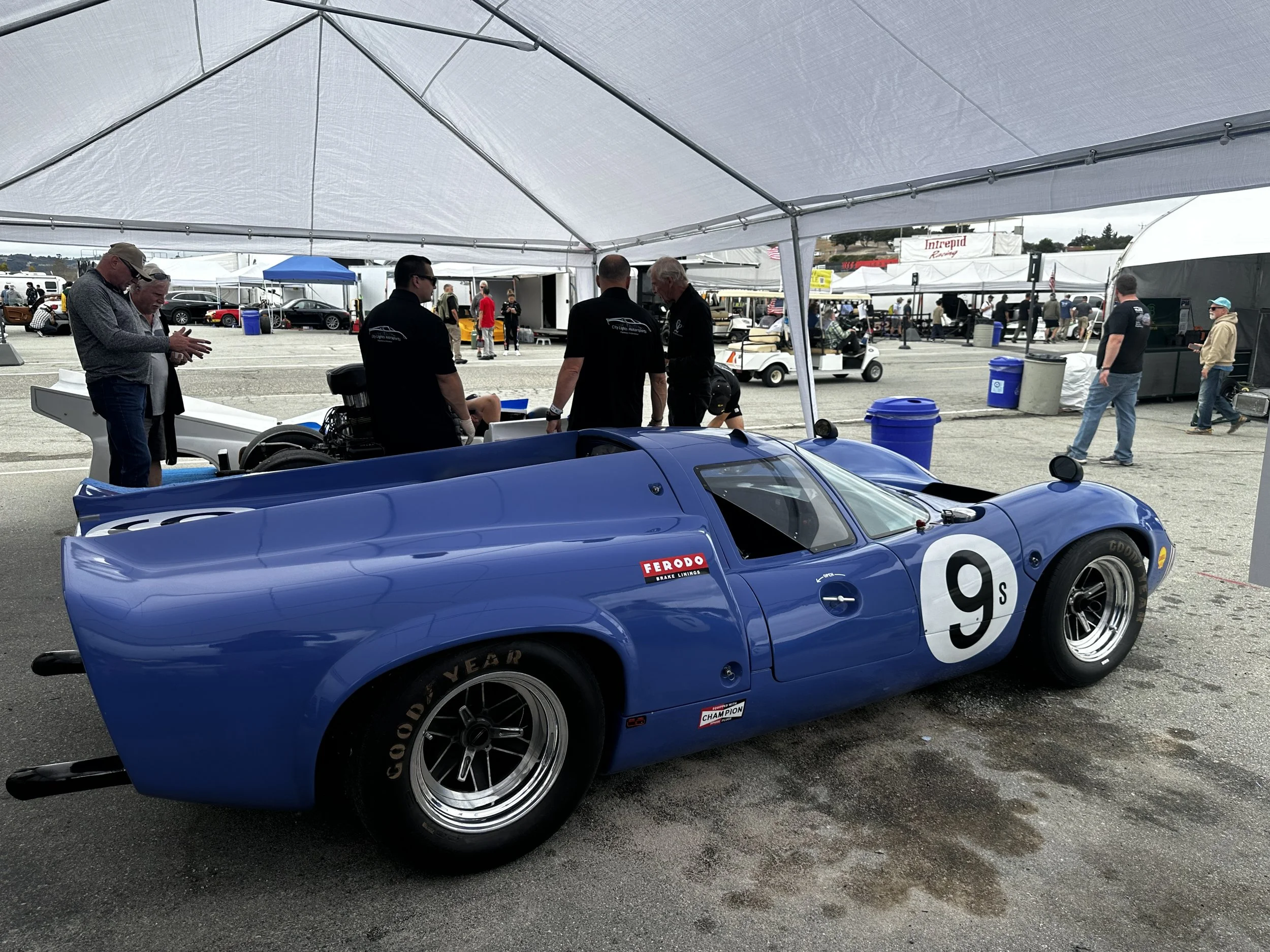 02-lola-t70.jpg