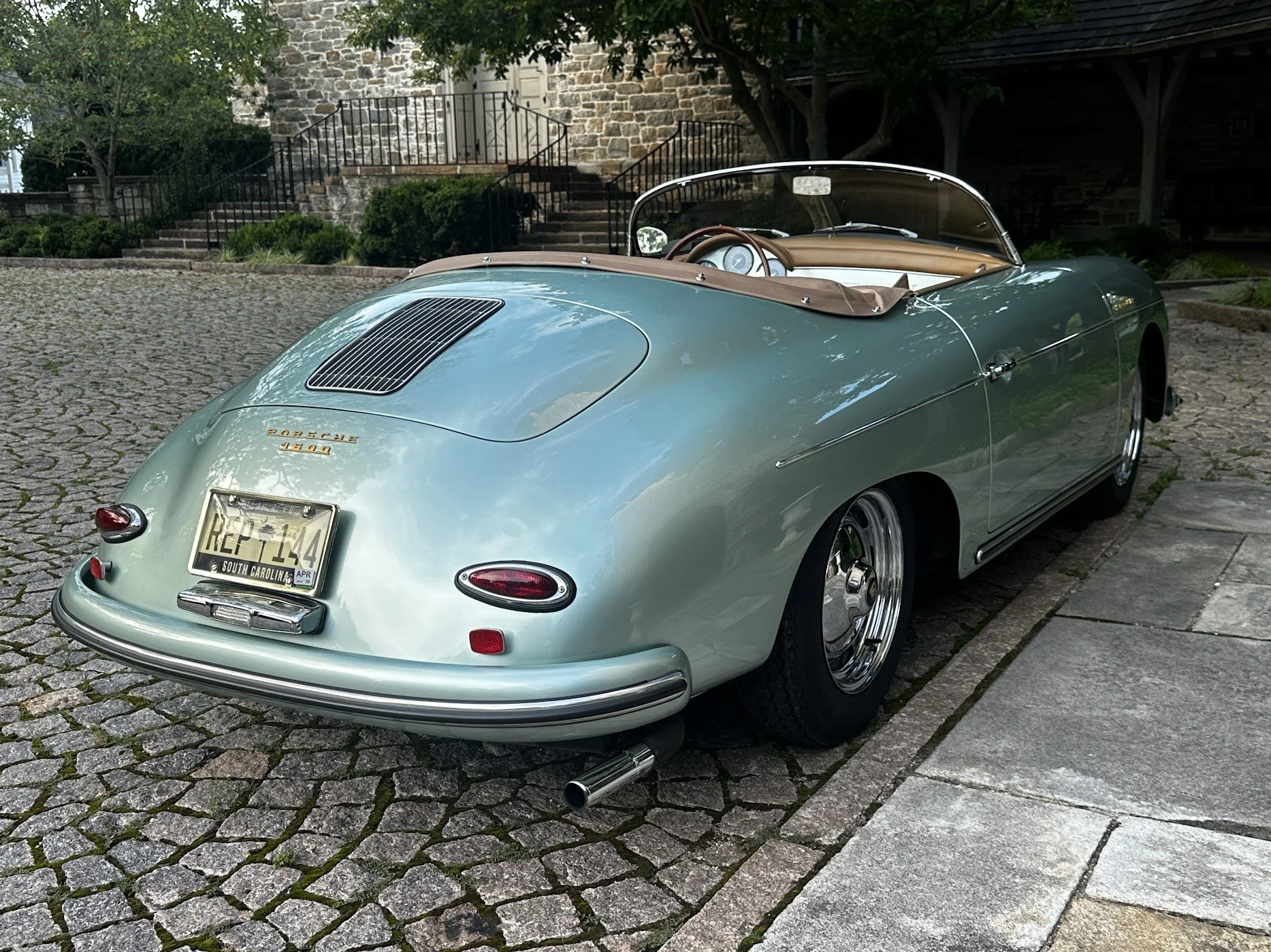 02-landscape-porsche-356-speedster.jpg