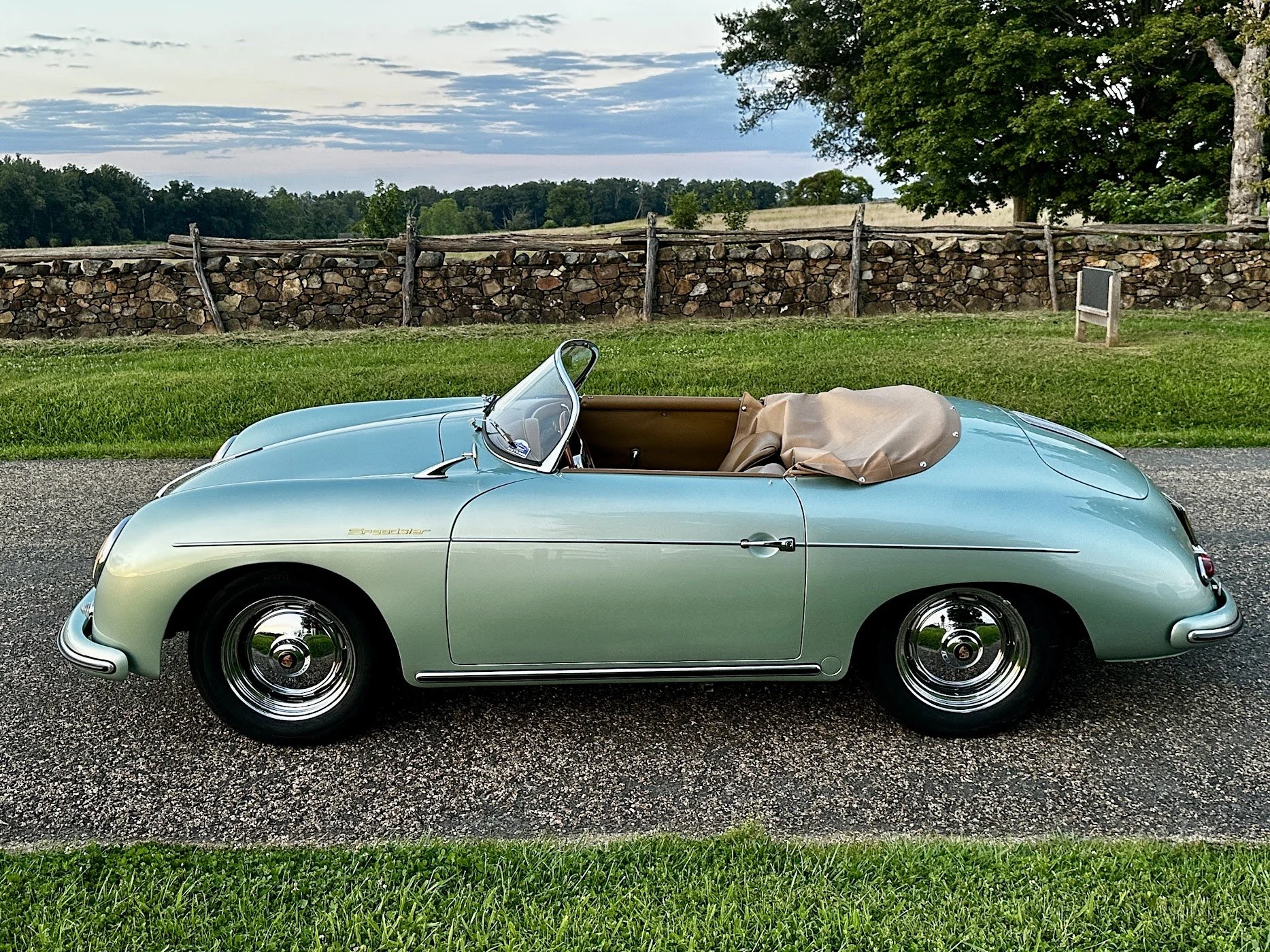 01-landscape-porsche-356-speedster.jpg