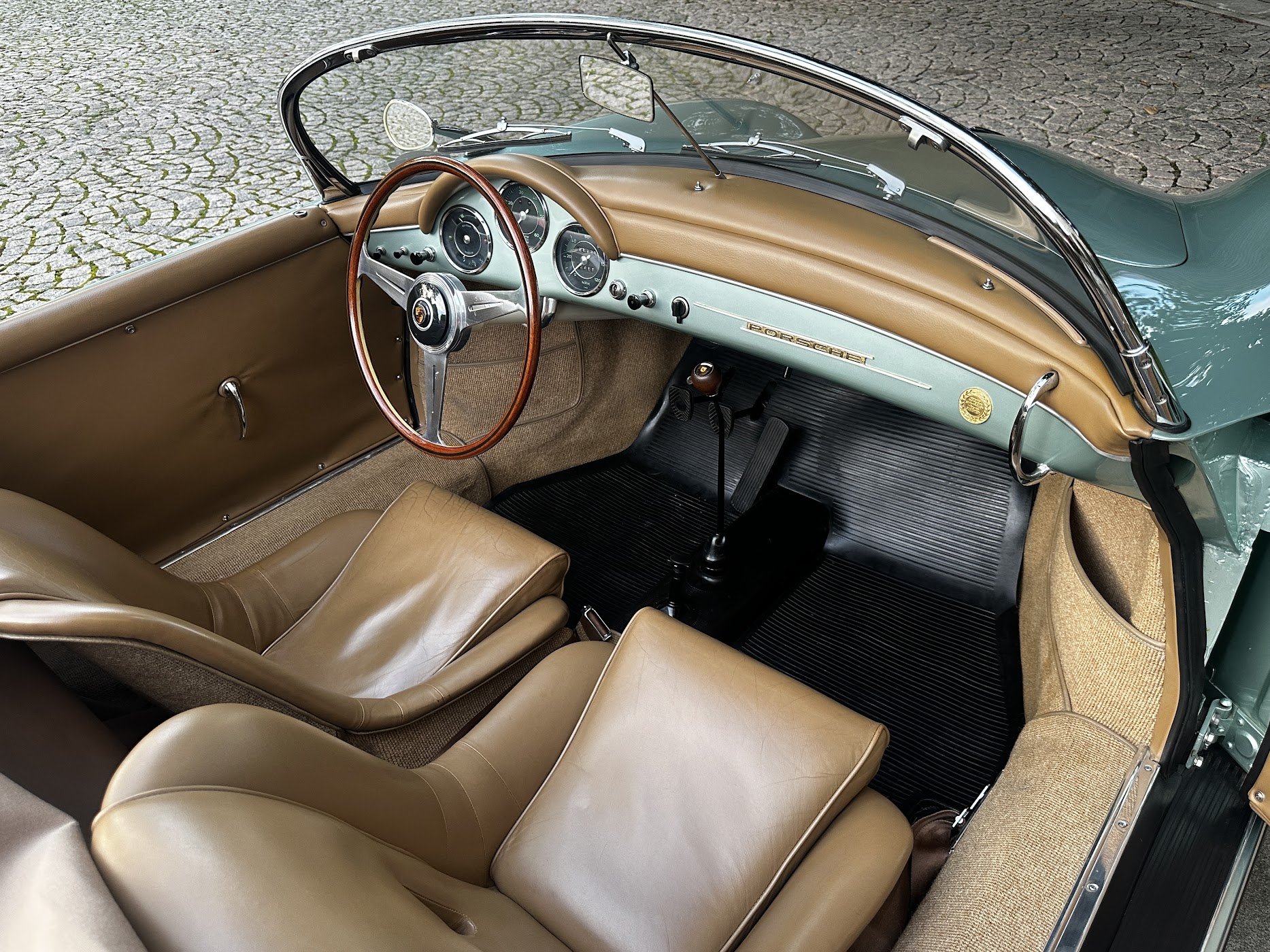 09-landscape-porsche-356-speedster.jpg