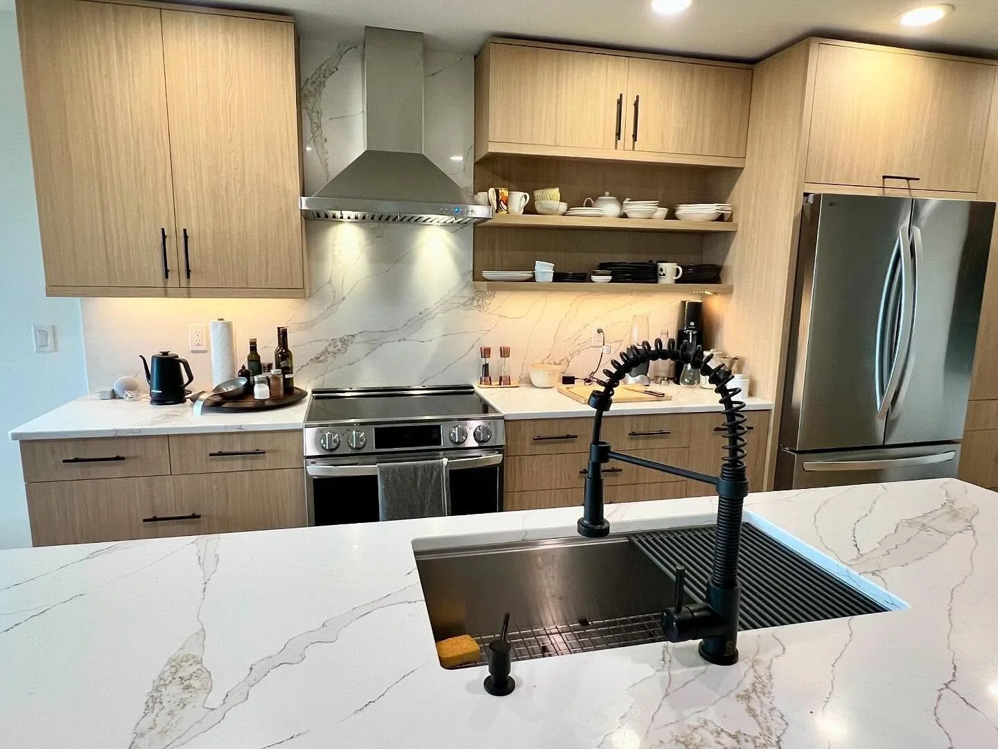 ✨BEFORE AND AFTER✨ Beautiful South Hill full home remodel. Amazing clients with a great finished product. Call or text for a free consultation on creating your dream space. 360-420-5044