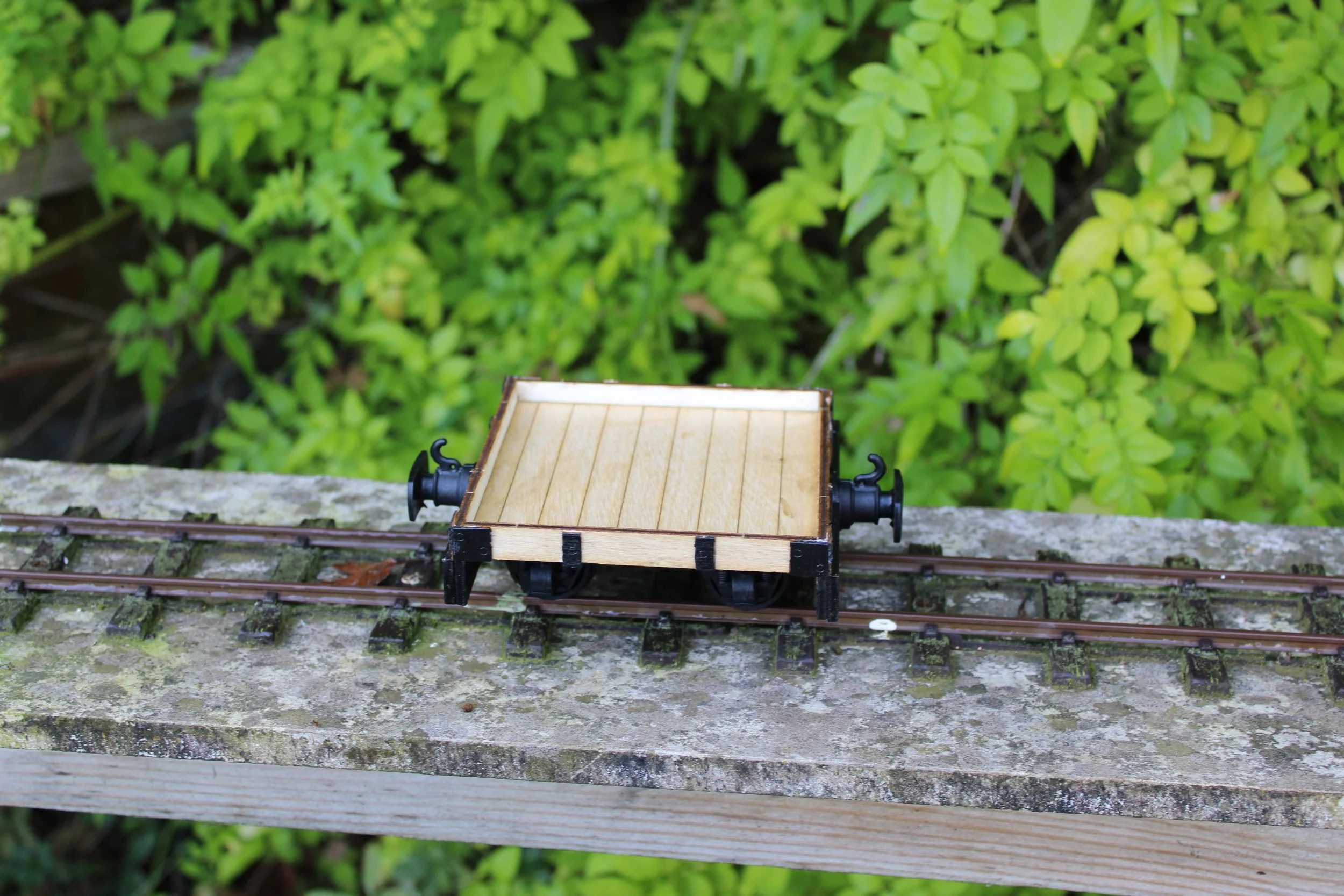 Stubby 1 Plank Wagon for Garden Railways 32 mm & 45 mm
