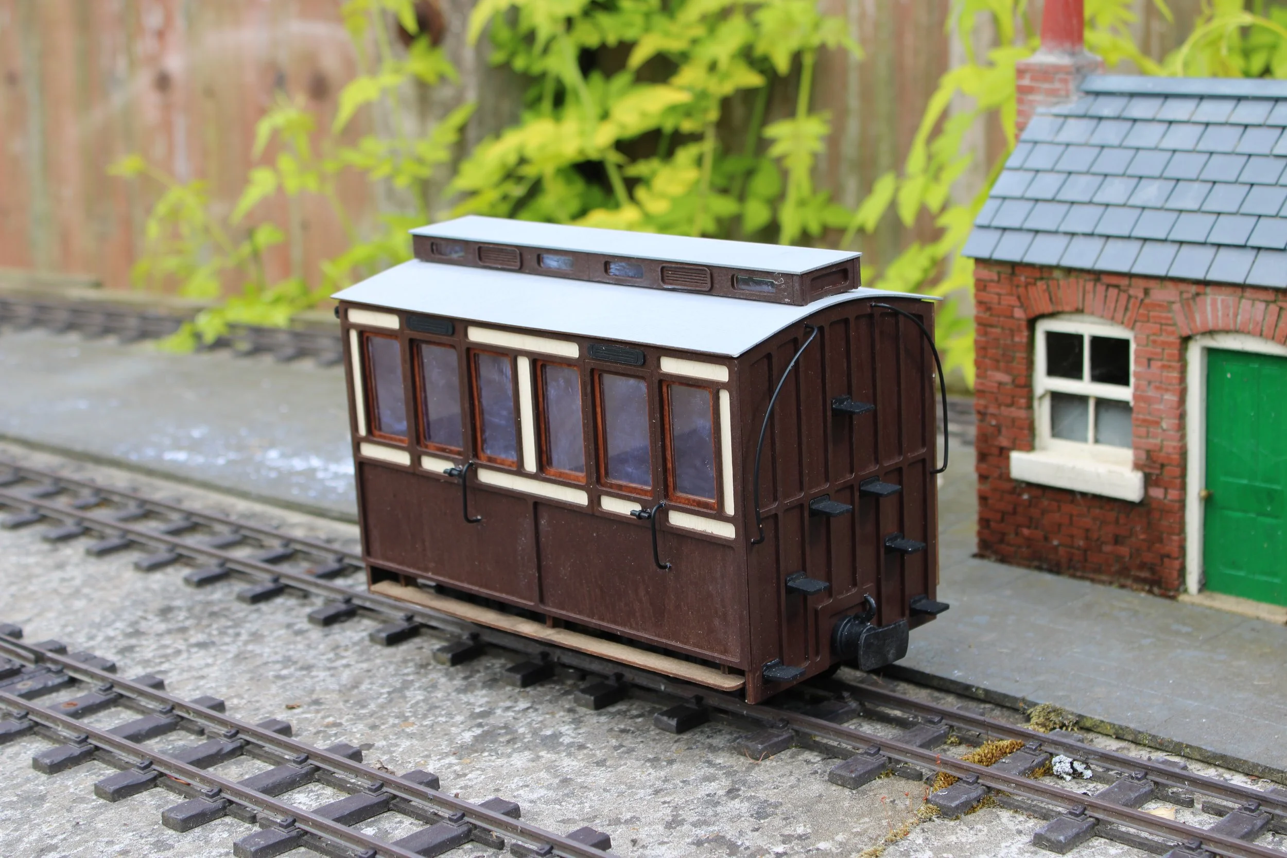 2 Compartment Dean Clemestory Roof carriage for garden railways, 16 mm and GScale