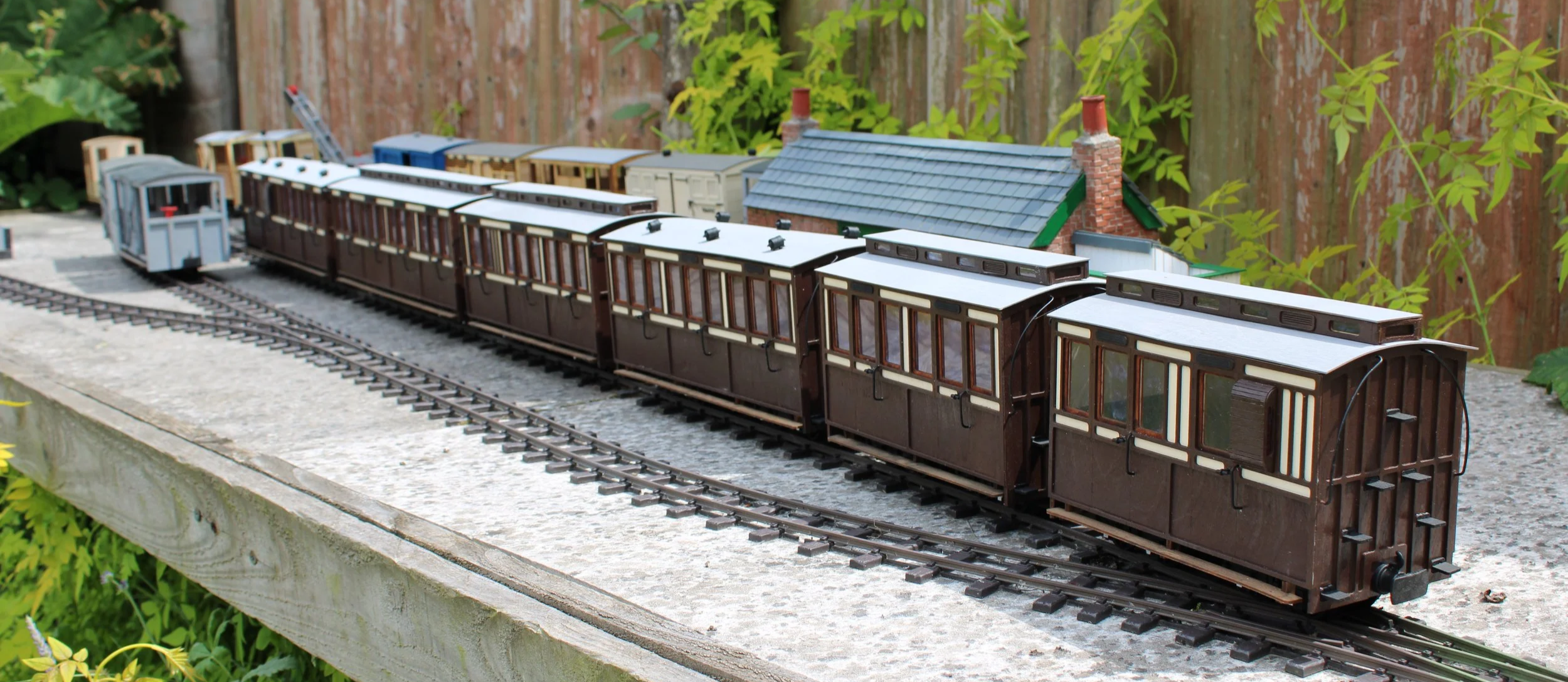Dean Carriage for garden railways, 32 mm & 45 mm