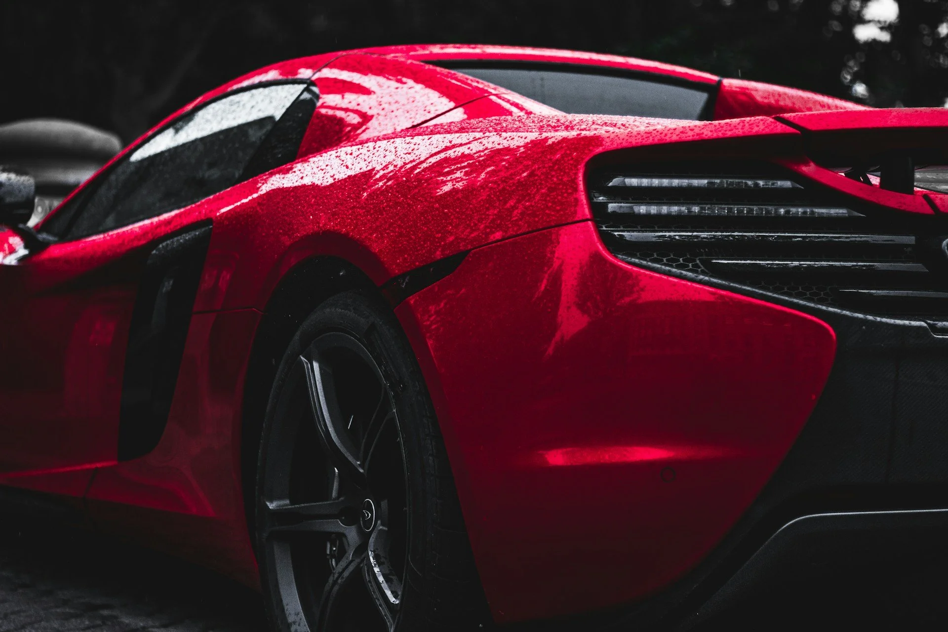 Daily Driver Stress vs. Luxury Car: When to Book Mobile Detailing Today