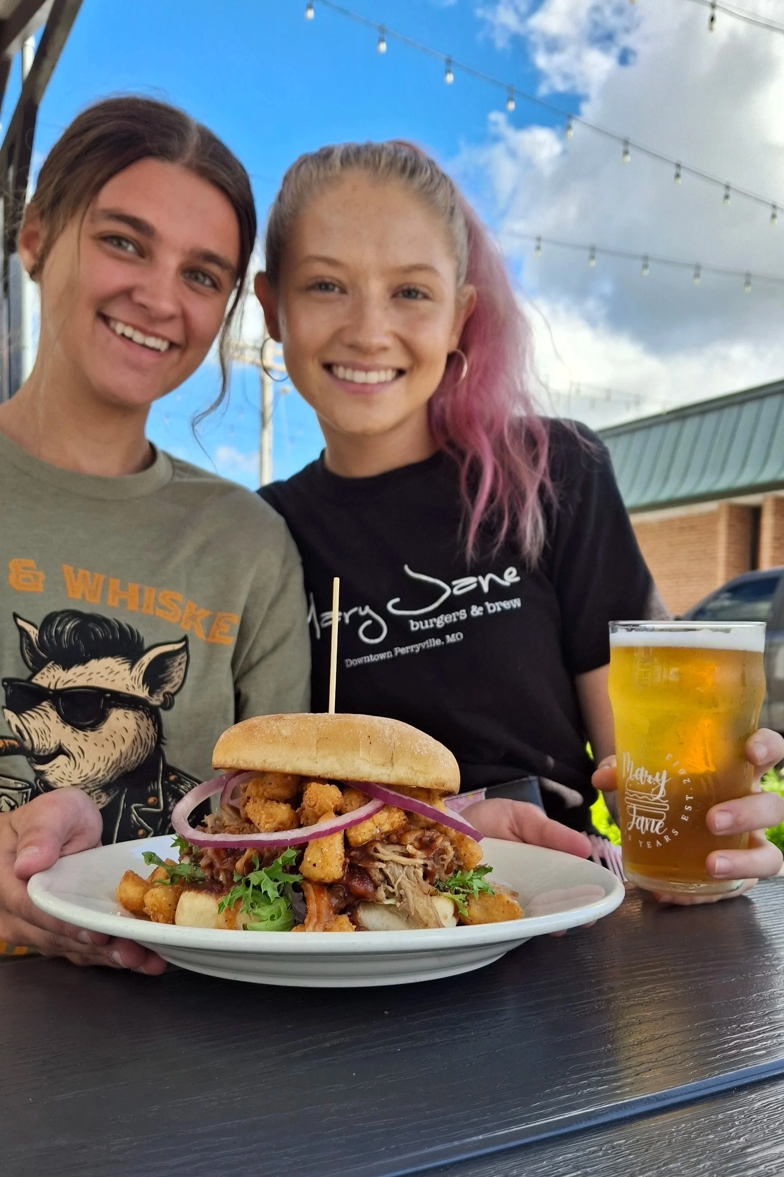 Feature Sammie:
Slow Smoked Pulled Pork, Mixed Greens, Red Onion, Porter BBQ, & Fried Pineapple, on a Fresh Ciabatta Bun