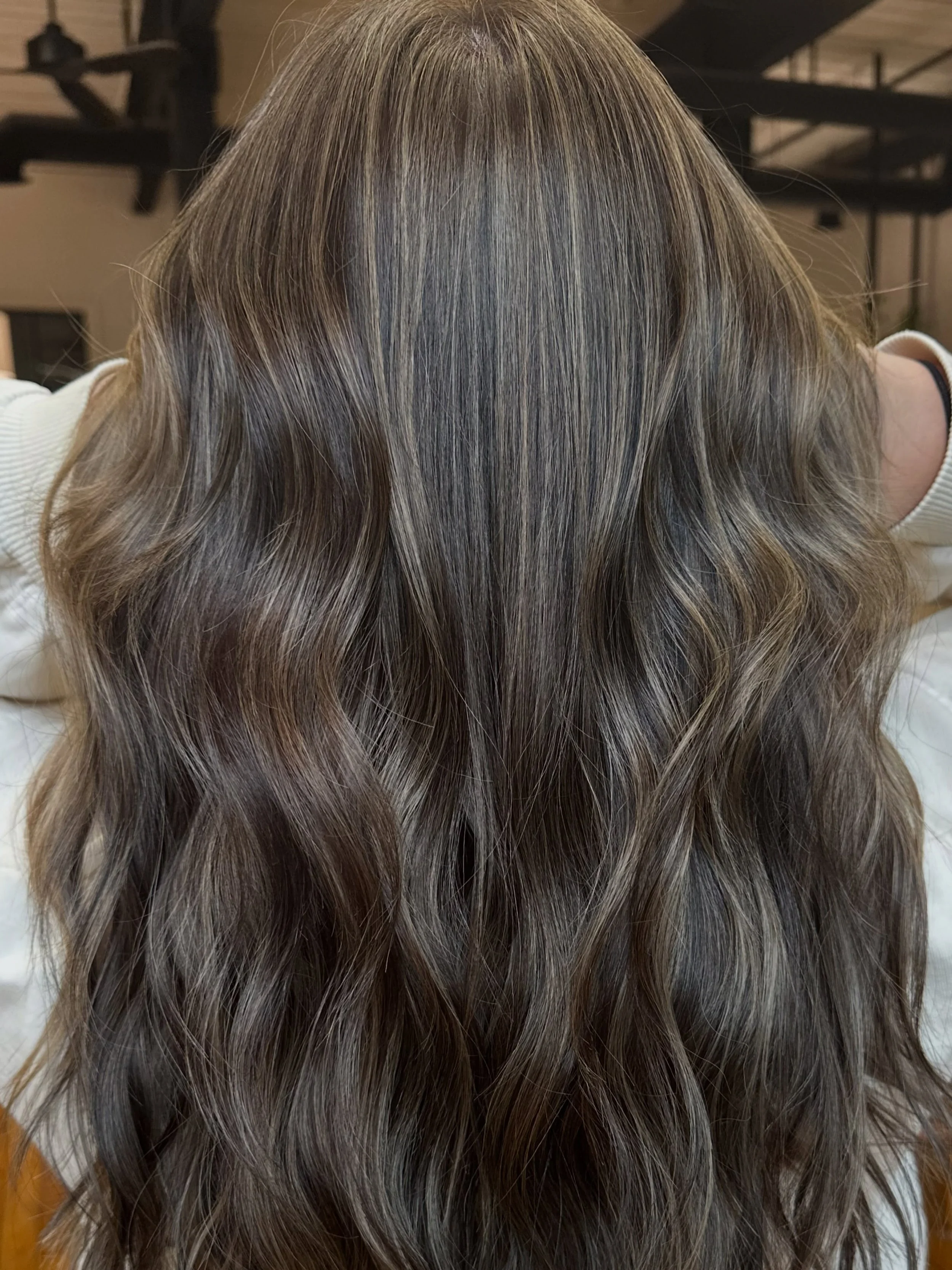 A little dimension goes a looong way ♡ 

Beautiful color by @hairbybrie.d