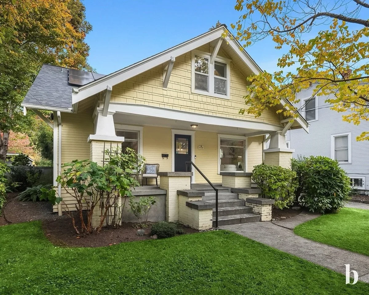🌟 Charming and inviting Green Lake Craftsman just blocks from Tangletown and the lake! 🌟

Set on a spacious lot with mature landscaping, this home blends timeless character with modern updates. Fresh interior paint, an updated kitchen, and improved