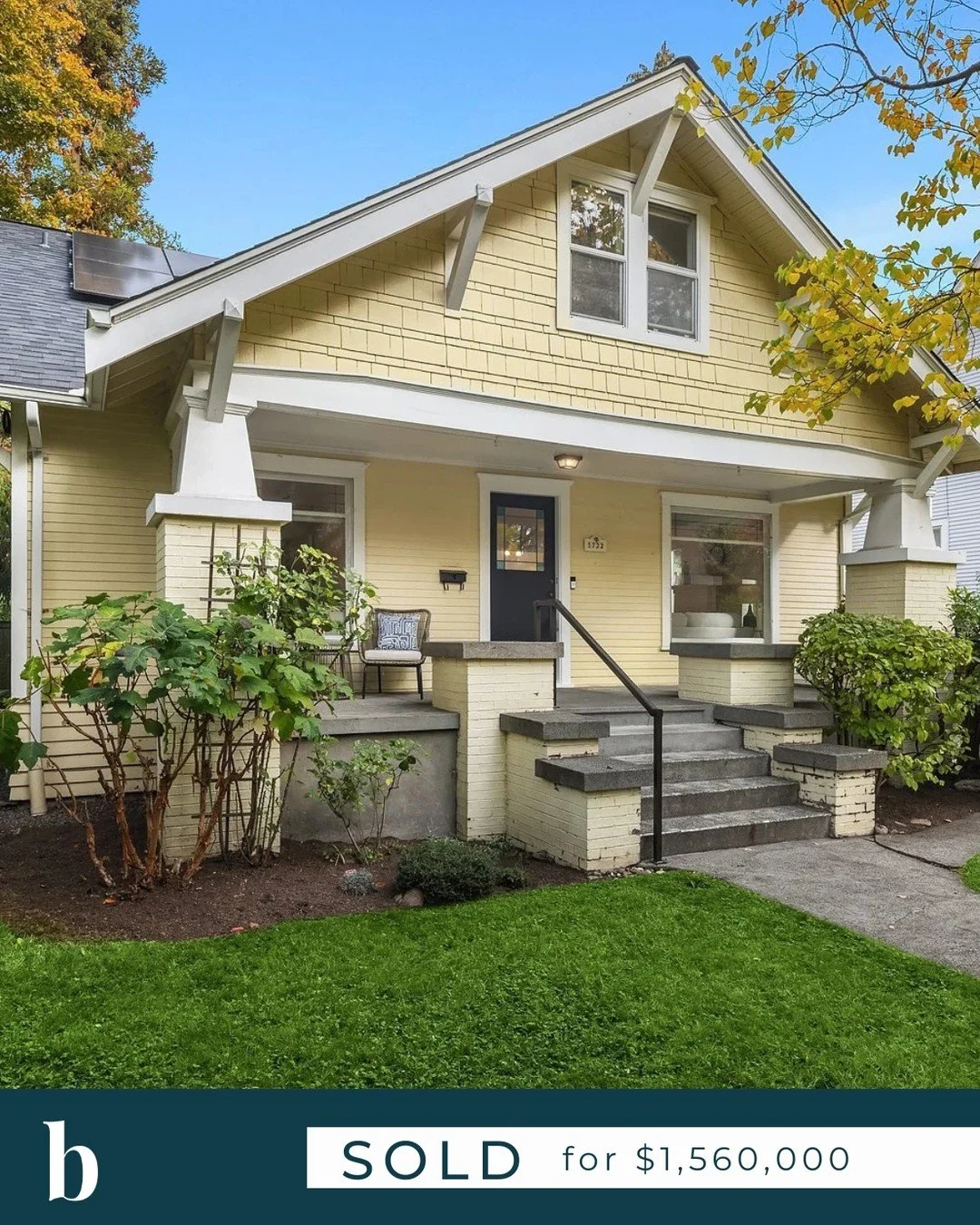 Congratulations to our happy sellers of this Green Lake Craftsman! We&rsquo;re so grateful for your trust from start to finish. Cheers to a smooth closing and wishing the new owners many happy years ahead. 🏡✨

#badgleyhomes #seattlerealestate #seatt