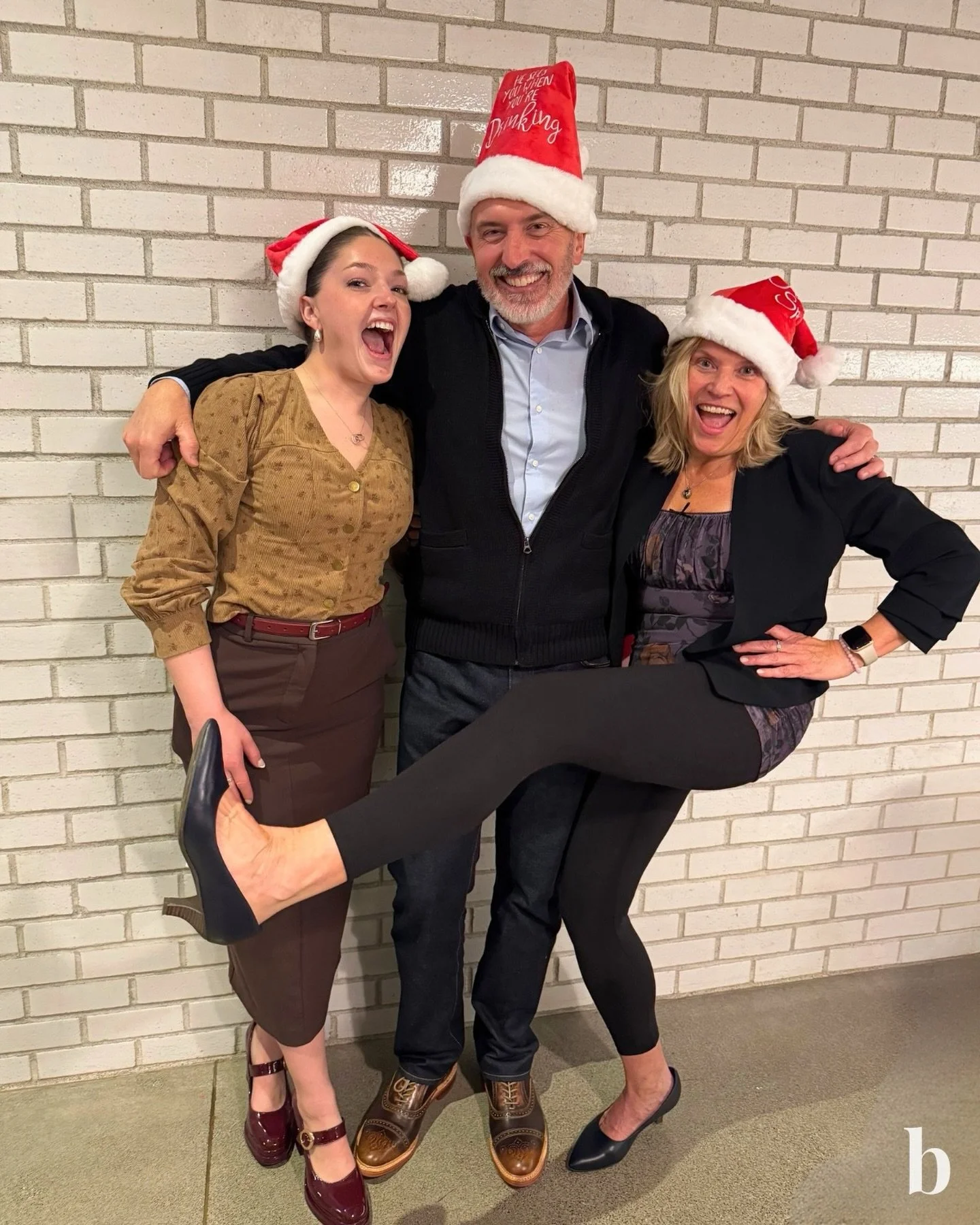 From our Badgley Homes team to you and yours, happy holidays! 🎄

#badgleyhomes #realestateteam #happyholidays #realtor #seattlerealestate holidays