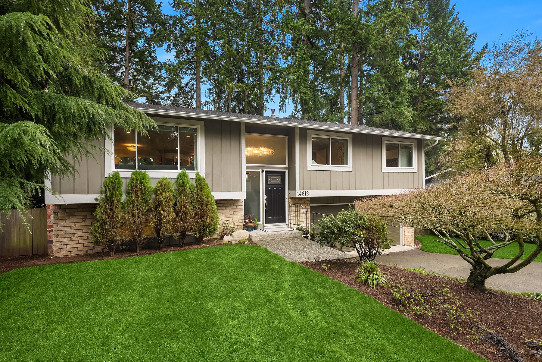 14812 107th Ave NE, Bothell, WA 98011