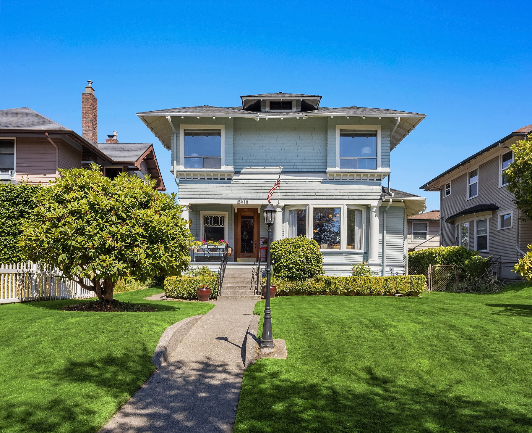 2415 Rucker Ave, Everett WA 98201
