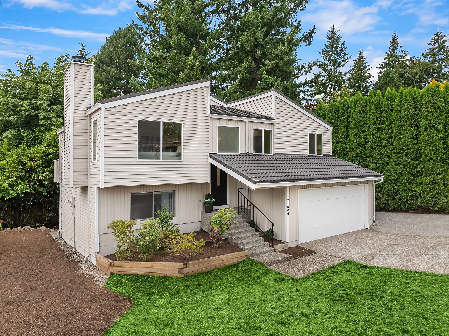 21006 NE 18th Pl, Sammamish WA 98074