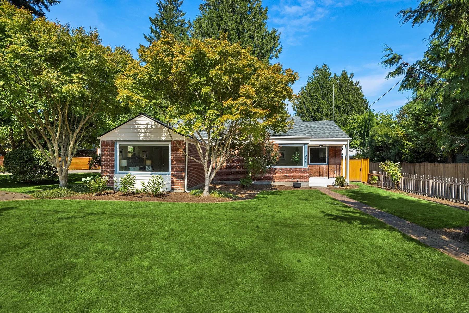 11056 Goodwin Way NE, Seattle WA 98125